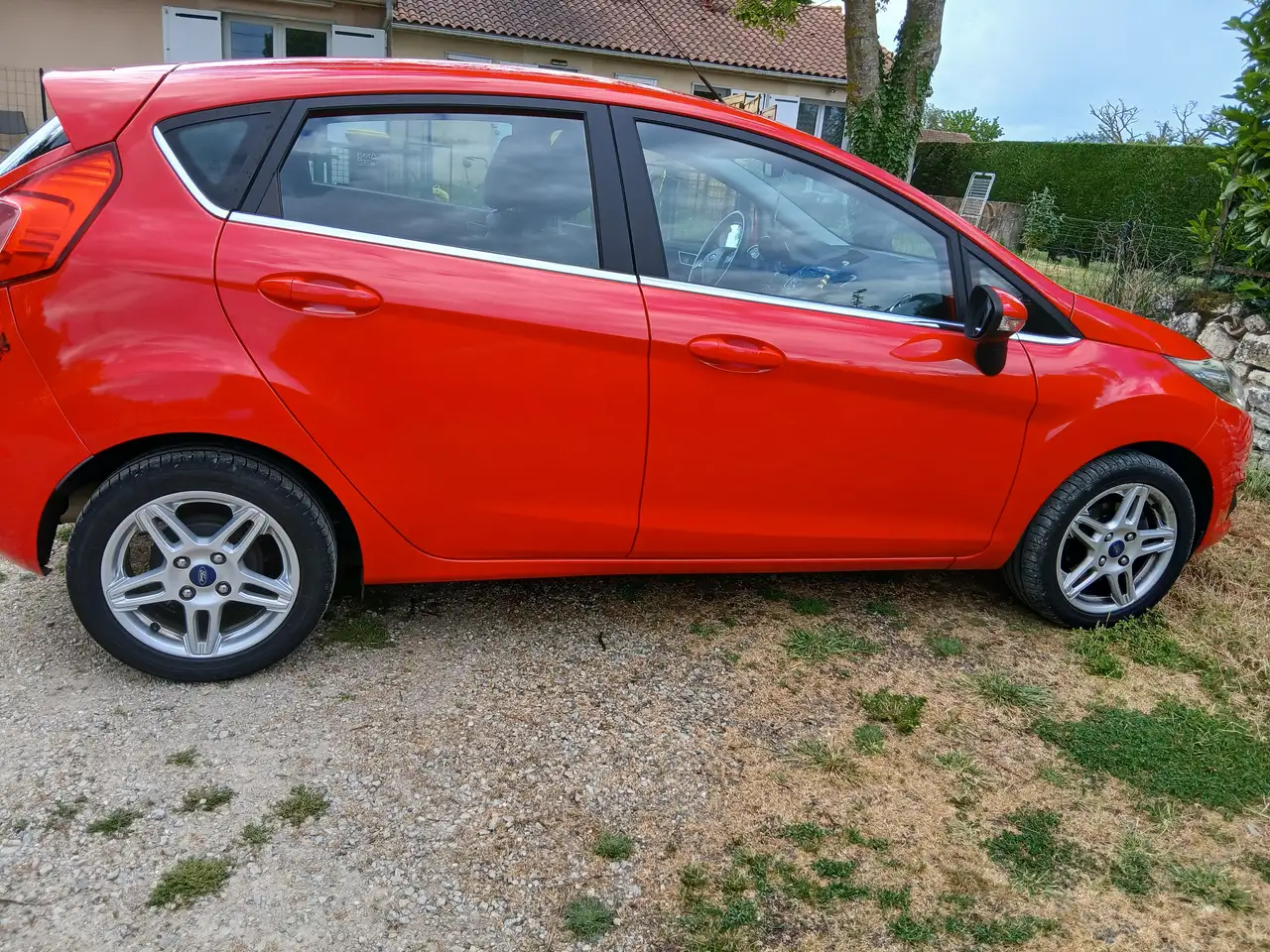 Ford Fiesta 5 portes — photo 4