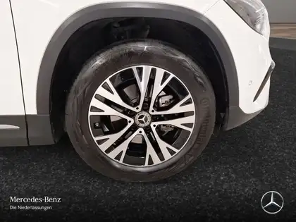 Annonce voiture d'occasion Mercedes-Benz GLA 180 - CARADIZE