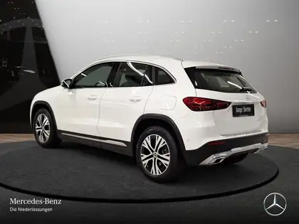 Annonce voiture d'occasion Mercedes-Benz GLA 180 - CARADIZE