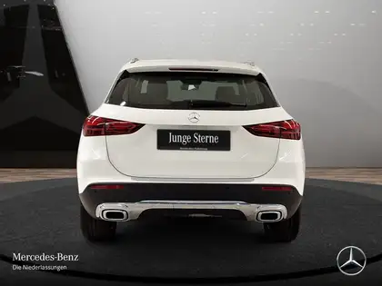 Annonce voiture d'occasion Mercedes-Benz GLA 180 - CARADIZE