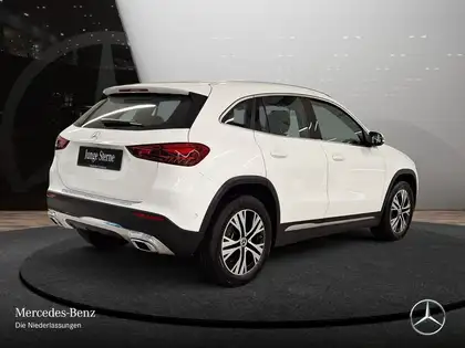 Annonce voiture d'occasion Mercedes-Benz GLA 180 - CARADIZE