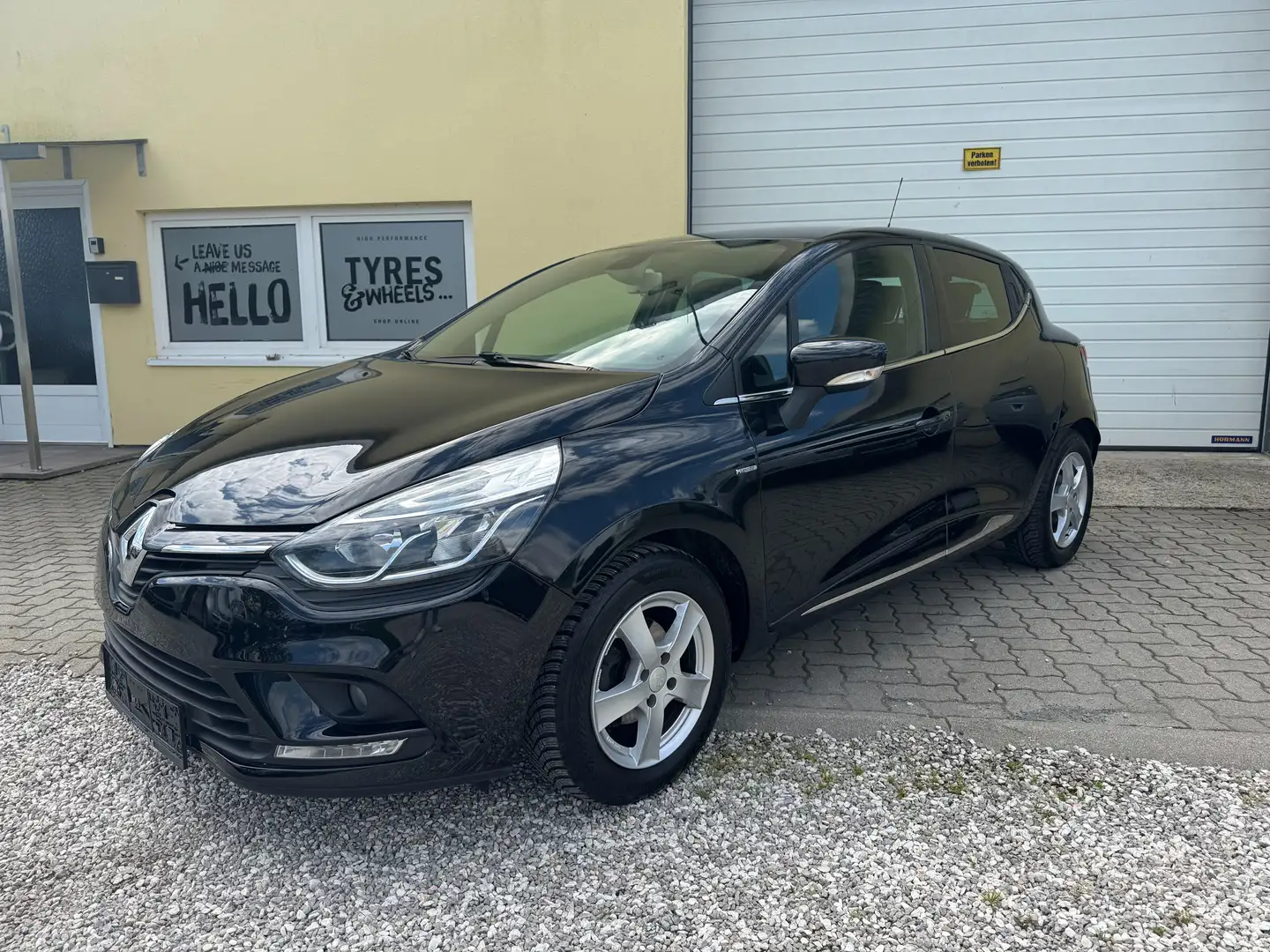 Renault Clio Limited Energy TCe 90 *** Noir - 1