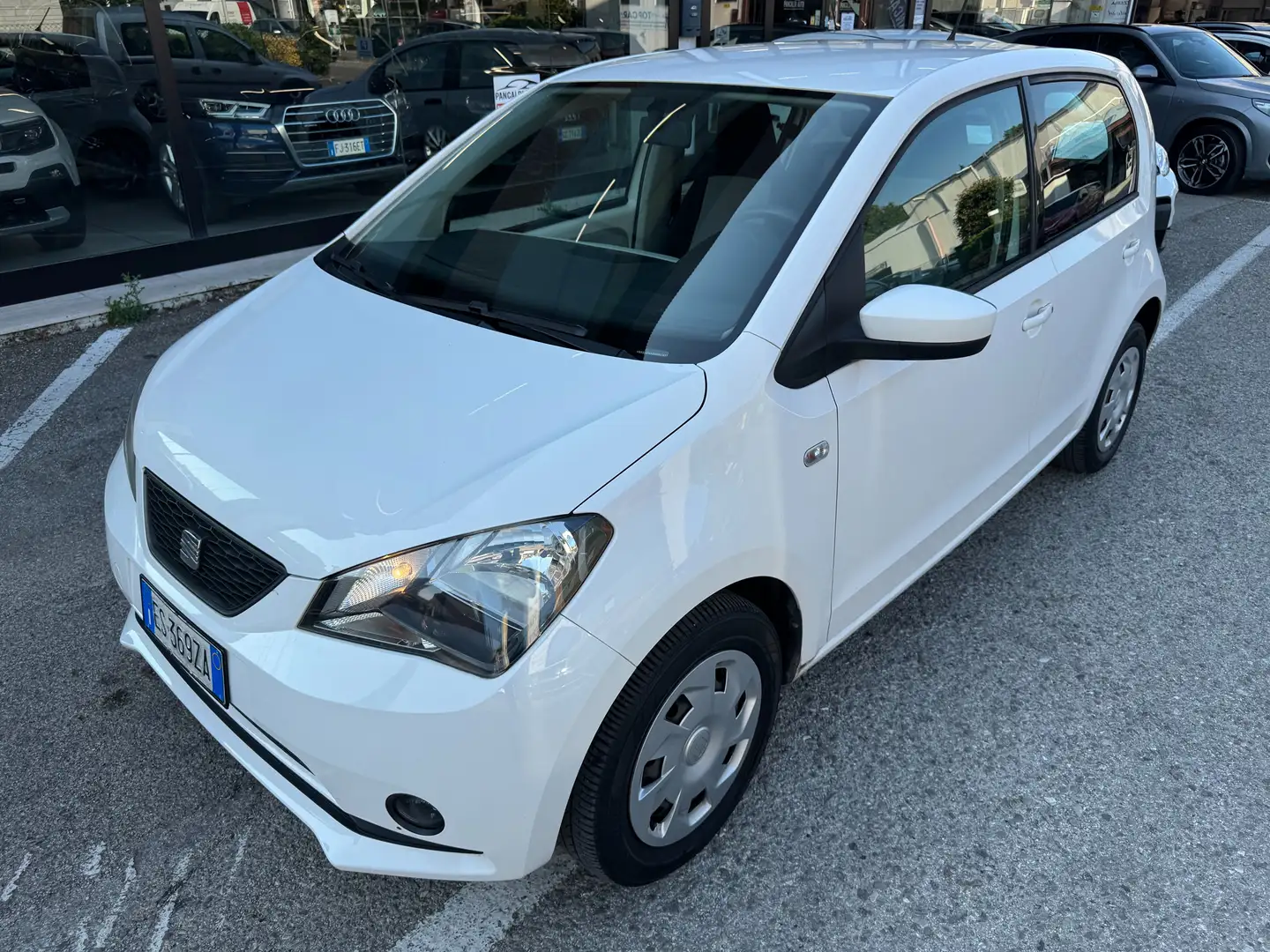 SEAT Mii 5p 1.0 ecofuel Reference 68cv,UNICO PROP.,CLIMA,RA Bianco - 1