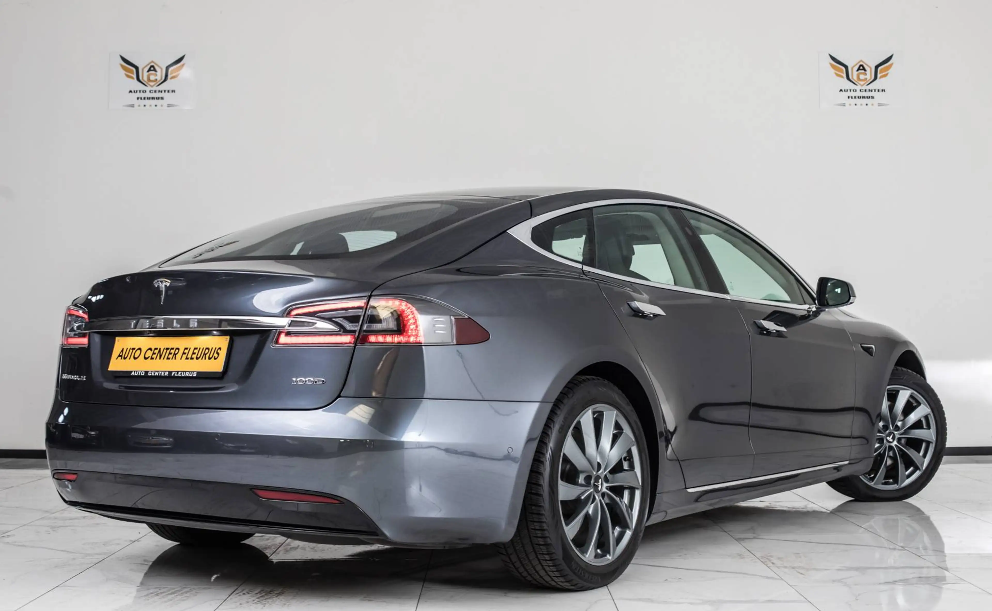 Tesla Model S 100D — photo 7
