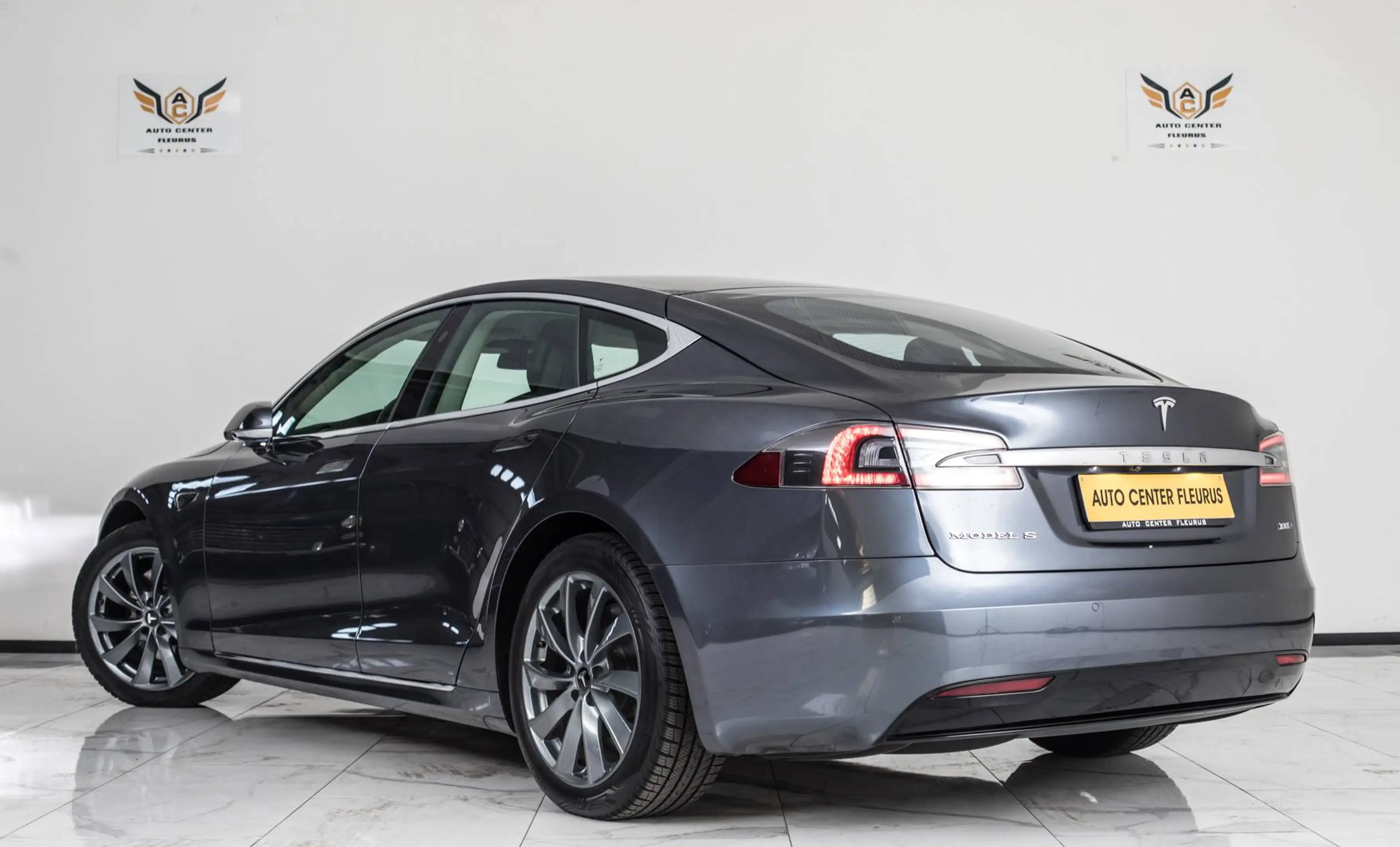 Tesla Model S 100D — photo 5