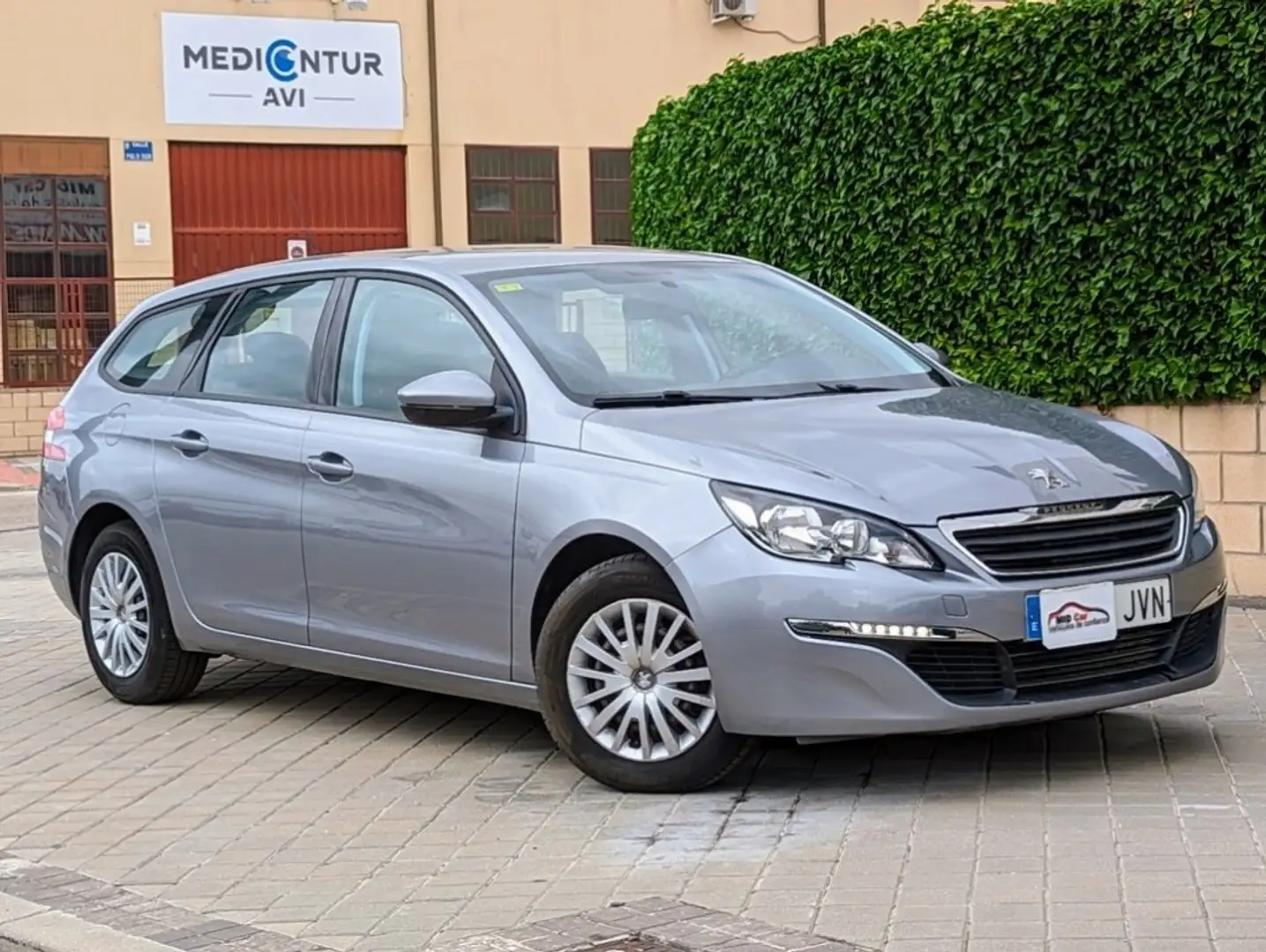 Peugeot 308 SW 1.6 BlueHDi Business Line 100 Gris - 2