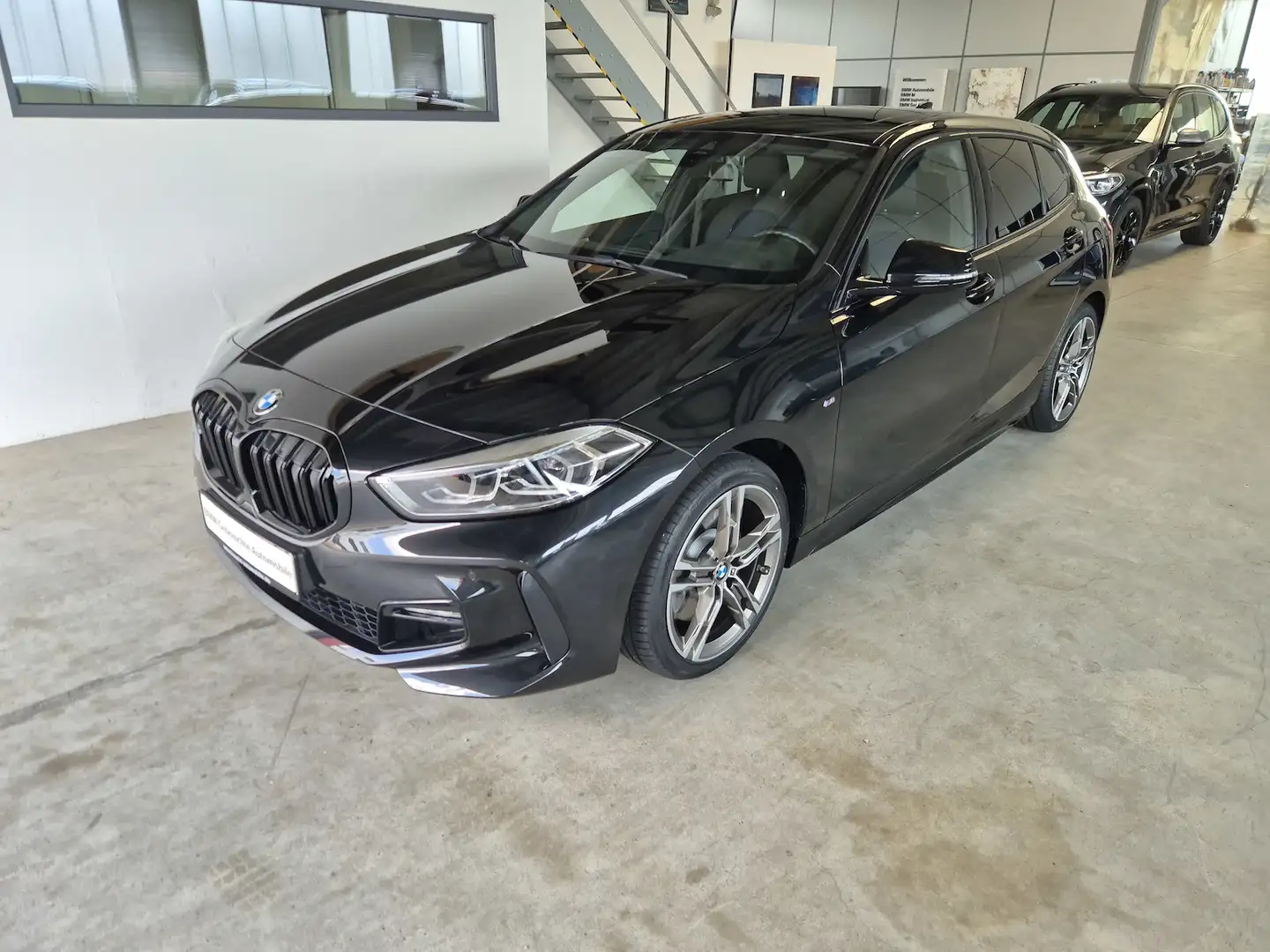 BMW 120 120i M Sport /NAVI/LED/PANO-SD/HIFI/LCP/18 Zoll Noir - 1