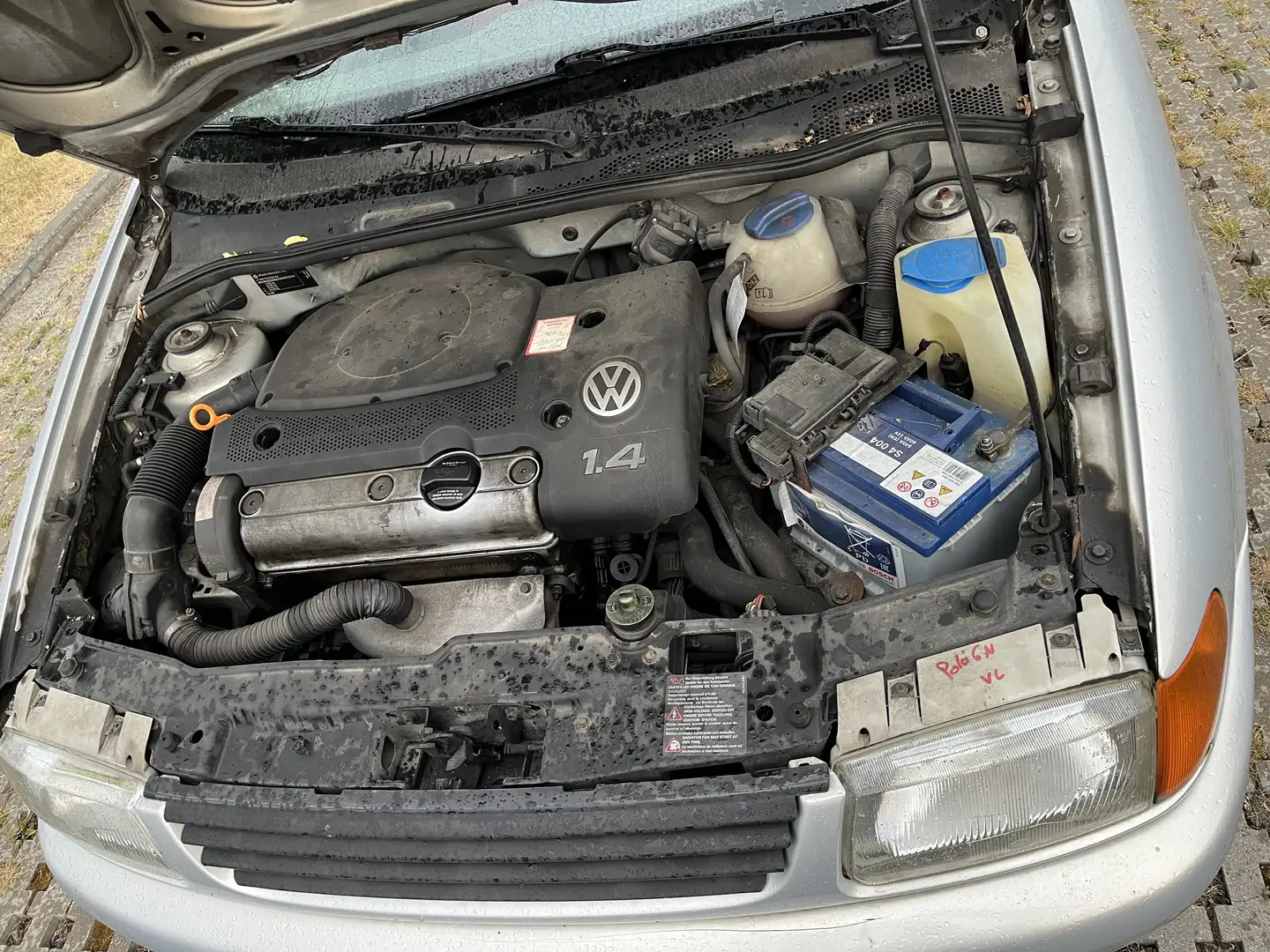 Volkswagen Polo 60 Servo - 2