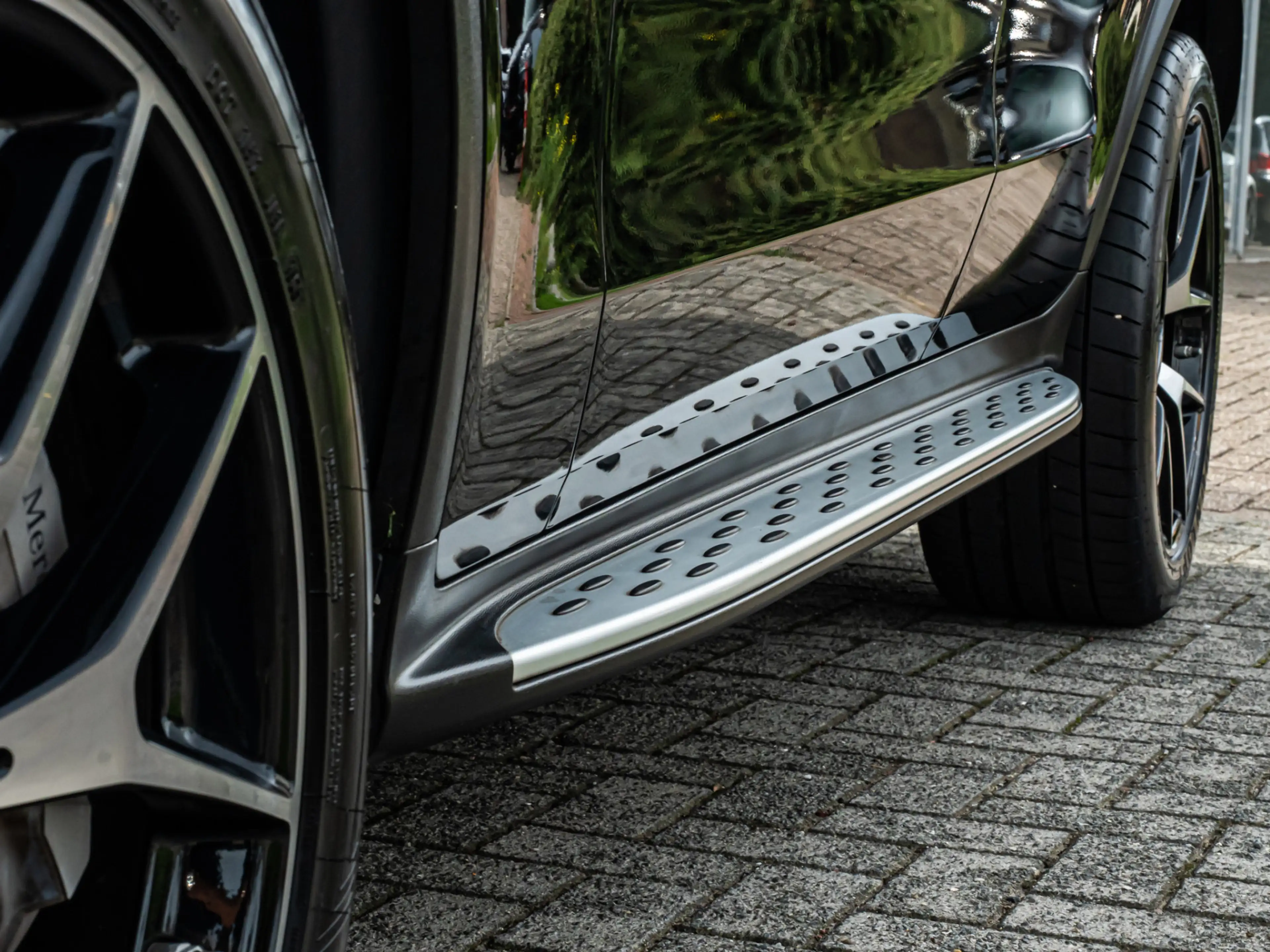 Mercedes-Benz GLC 300 300e 4MATIC Premium AMG PANO 20 INCH CAMERA MEMORY — photo 11
