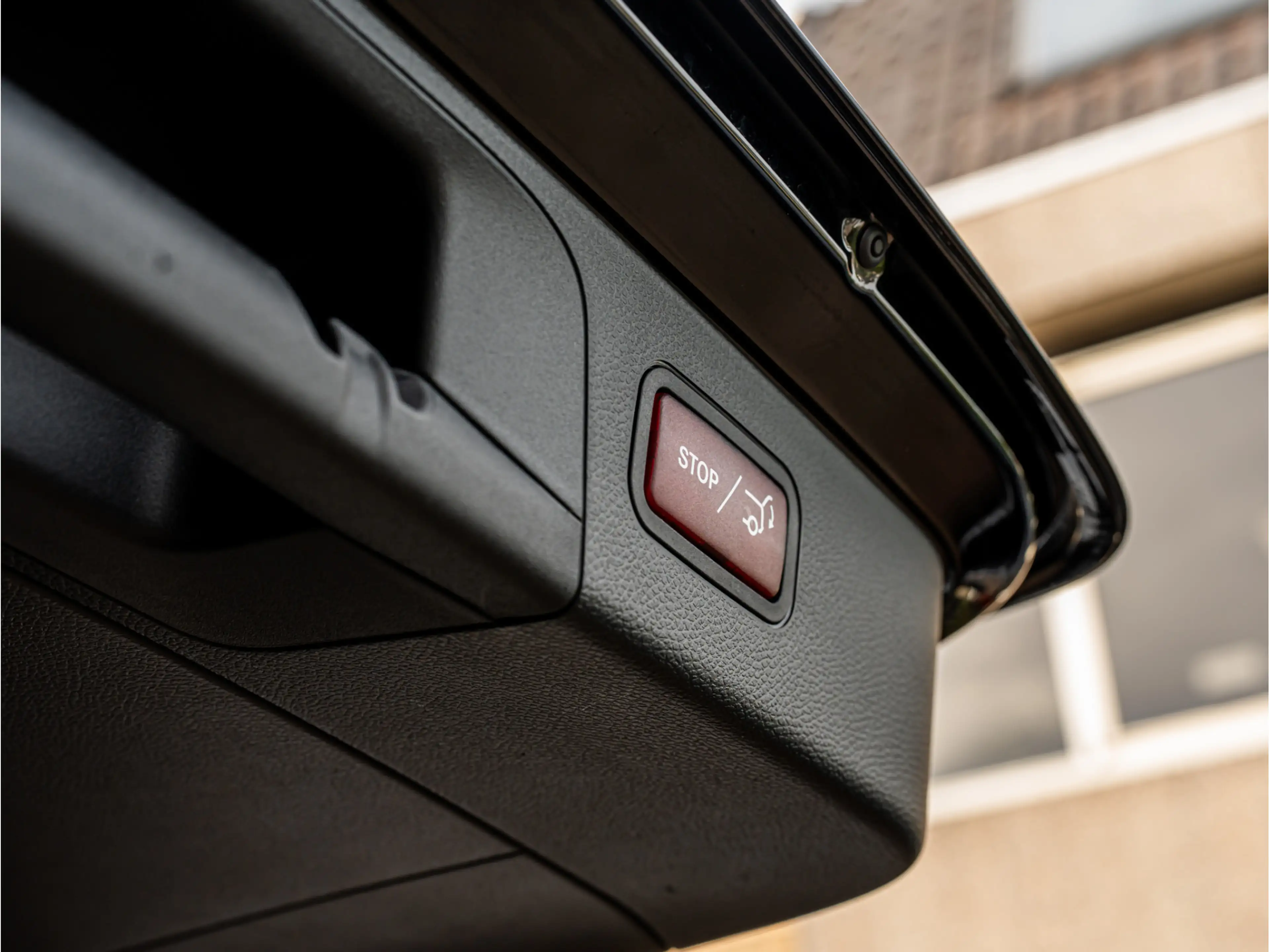Mercedes-Benz GLC 300 300e 4MATIC Premium AMG PANO 20 INCH CAMERA MEMORY — photo 17