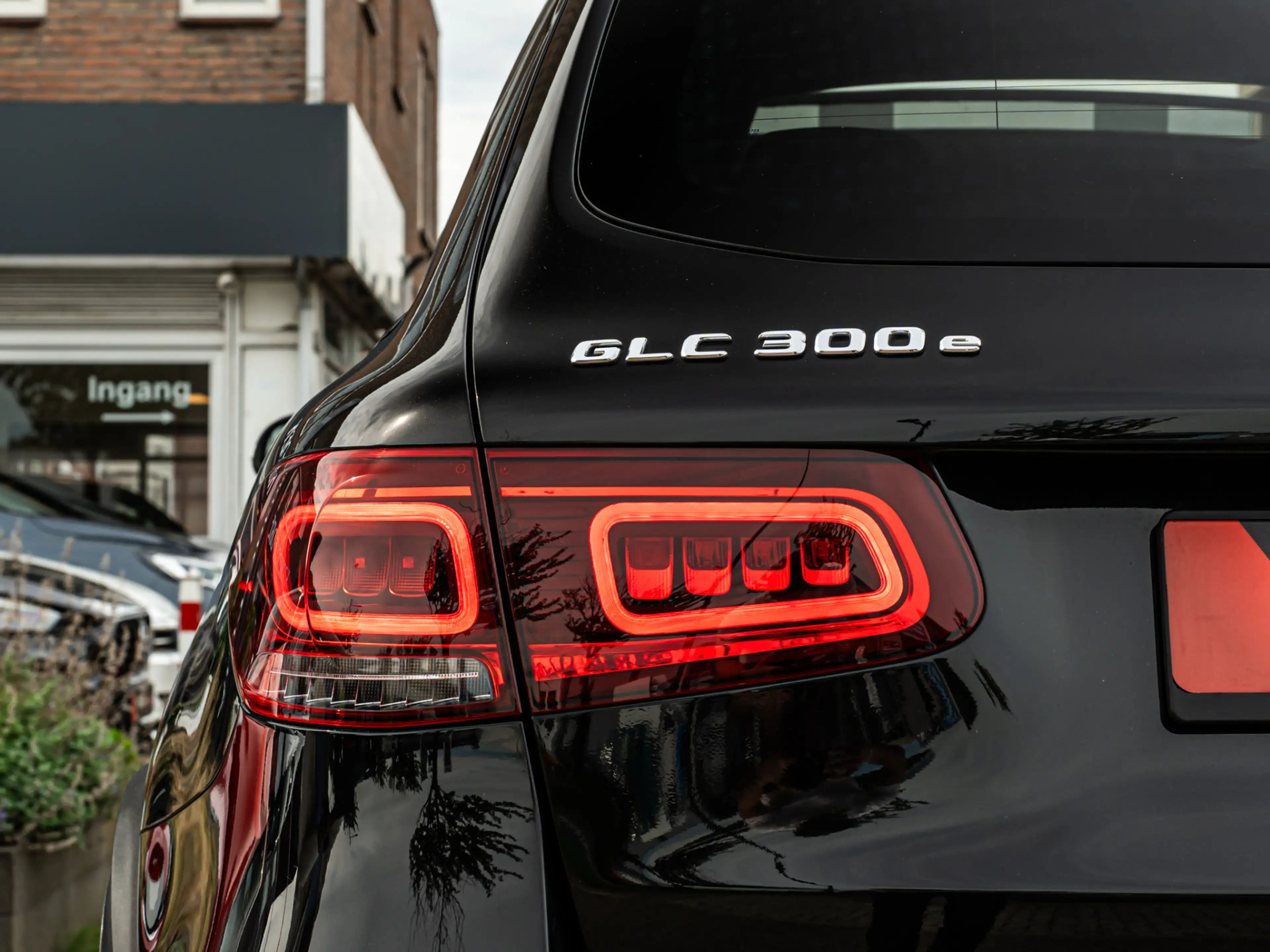 Mercedes-Benz GLC 300 300e 4MATIC Premium AMG PANO 20 INCH CAMERA MEMORY — photo 33