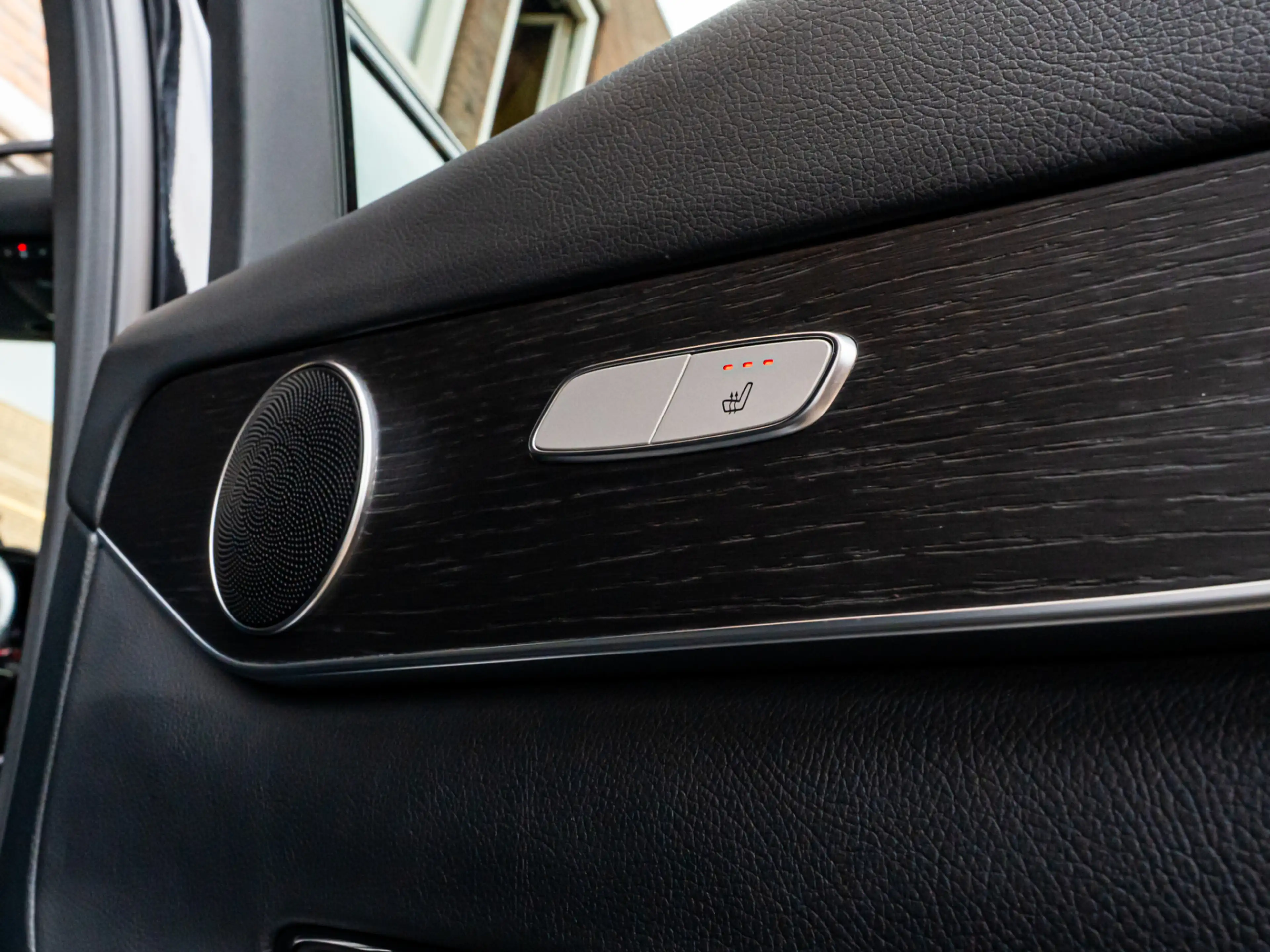 Mercedes-Benz GLC 300 300e 4MATIC Premium AMG PANO 20 INCH CAMERA MEMORY — photo 16