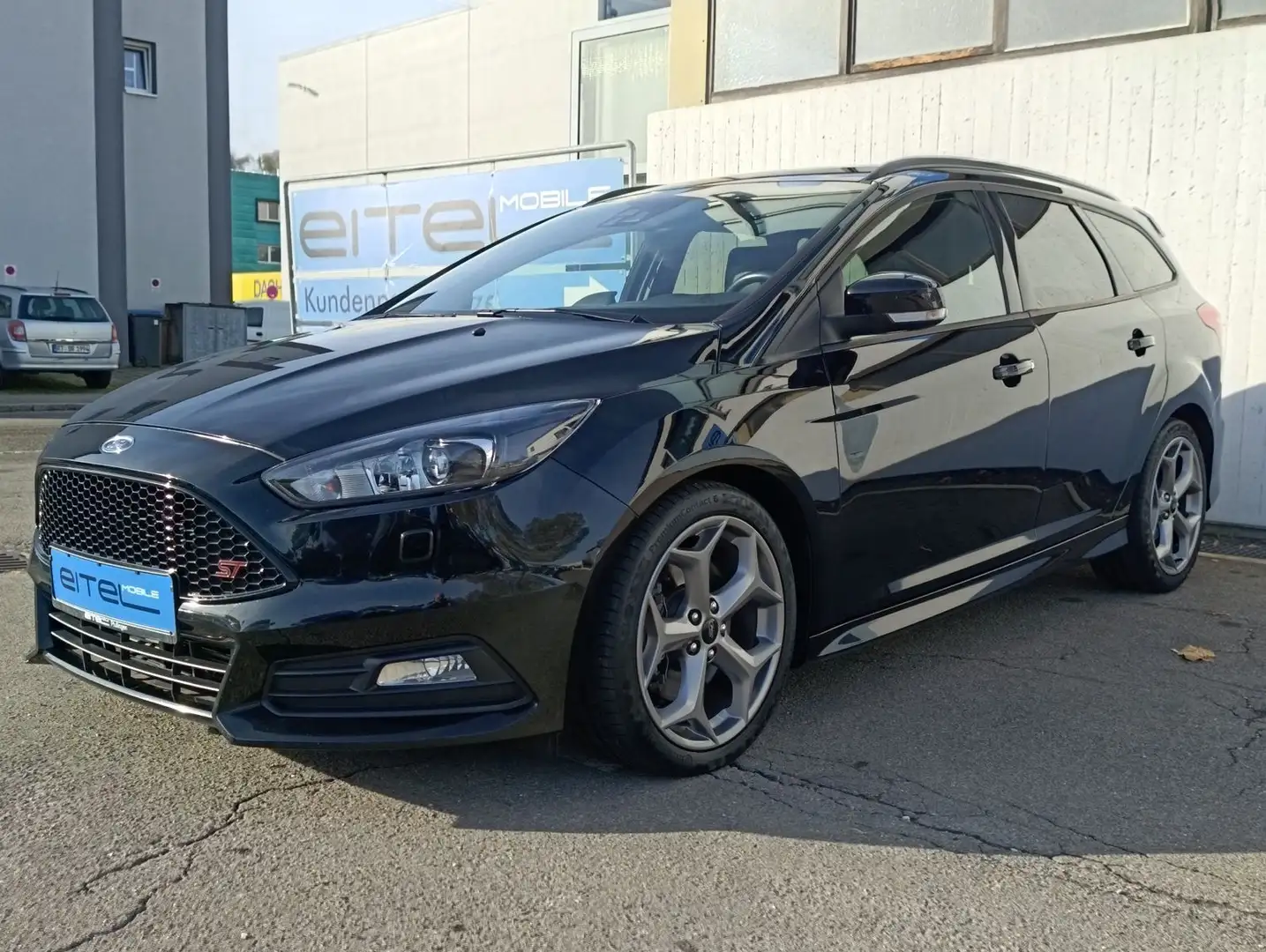 Ford Focus Turnier ST Bi-Xenon Navi LHZ SHZ PDC Nero - 1