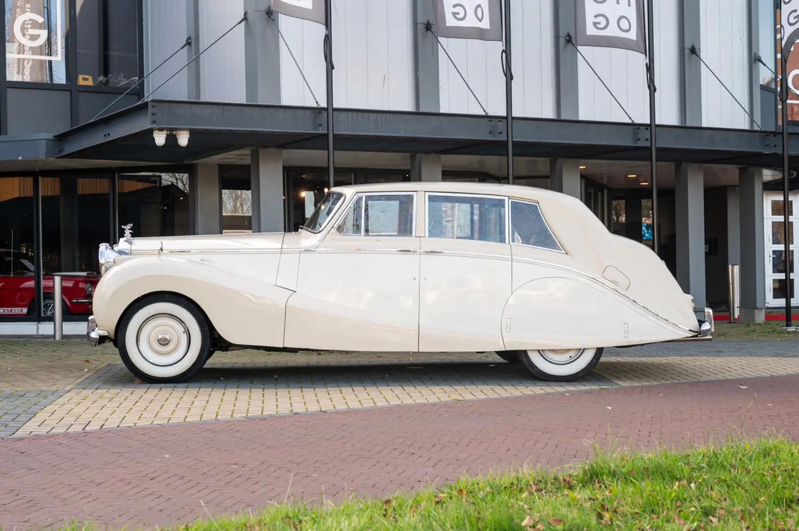 Rolls-Royce Silver Wraith Hooper LWB - 2