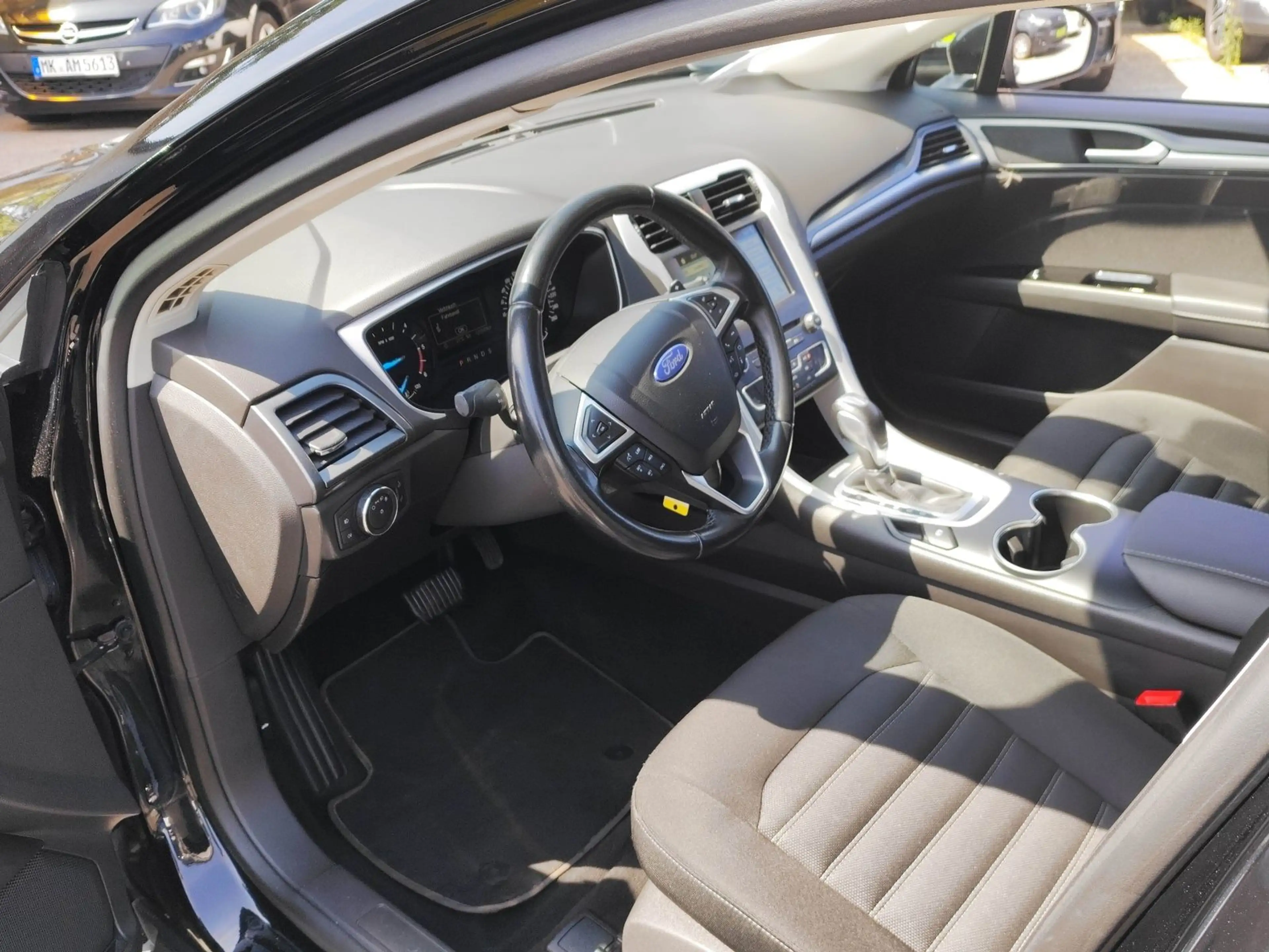 Ford Mondeo Turnier Business Edt. *LED*AHK*AUTOMATIK* — photo 11