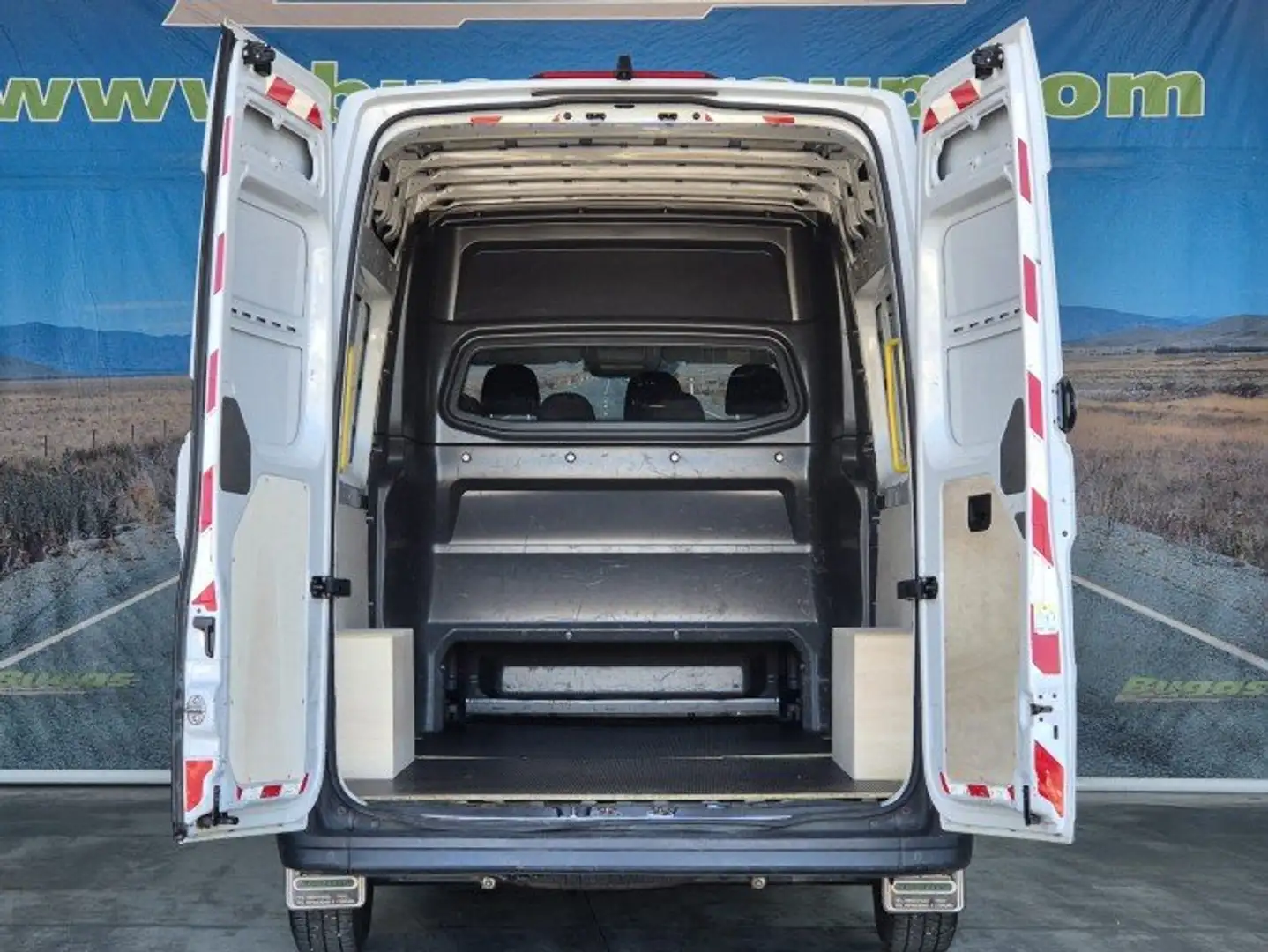 Volkswagen Crafter VOLKSWAGEN 2.0 TDI 140 35 L4 H3 COMBI 7 PL Blanco - 2