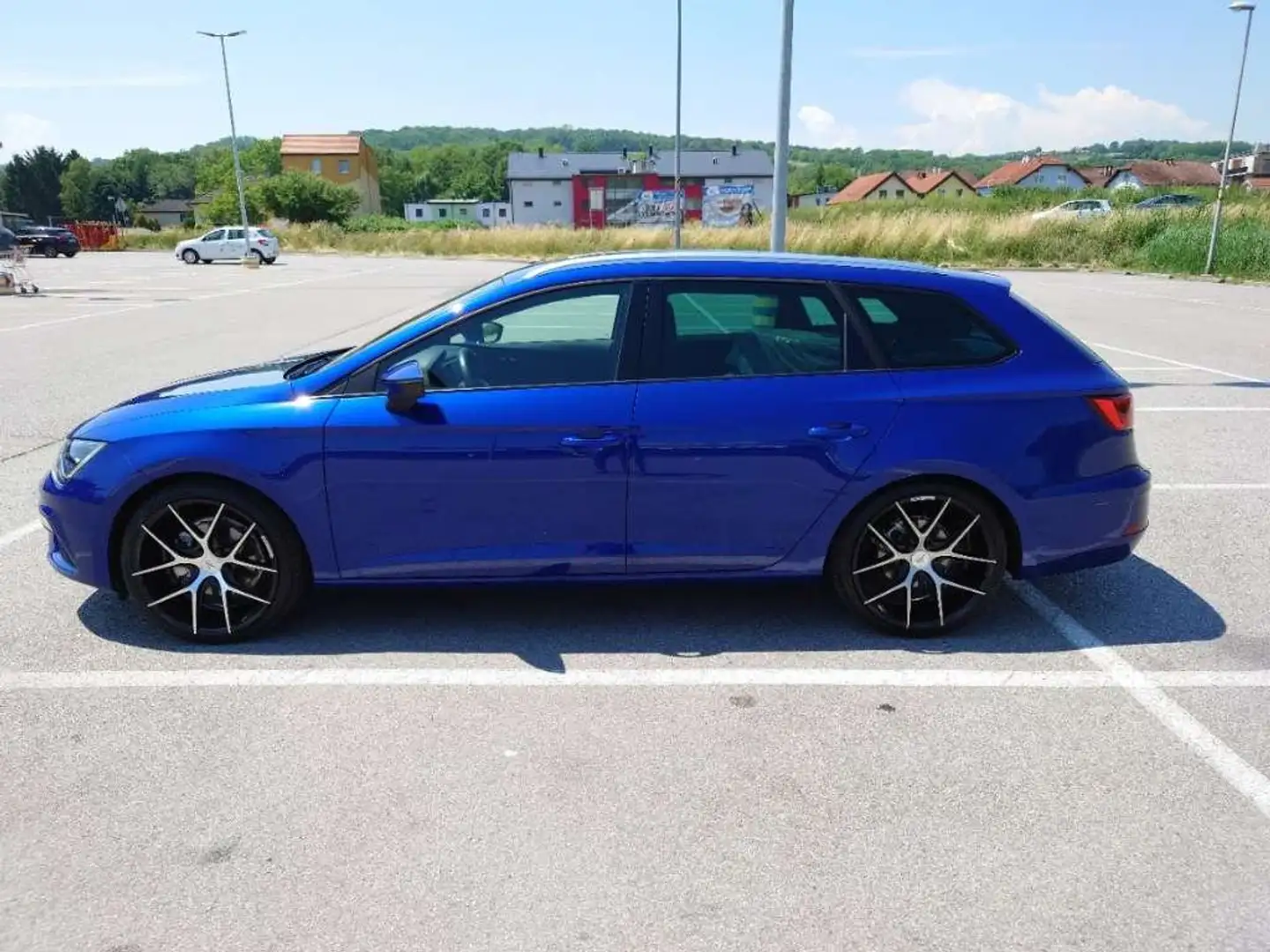 SEAT Leon Leon ST Style 1,4 TSI Style Blau - 1