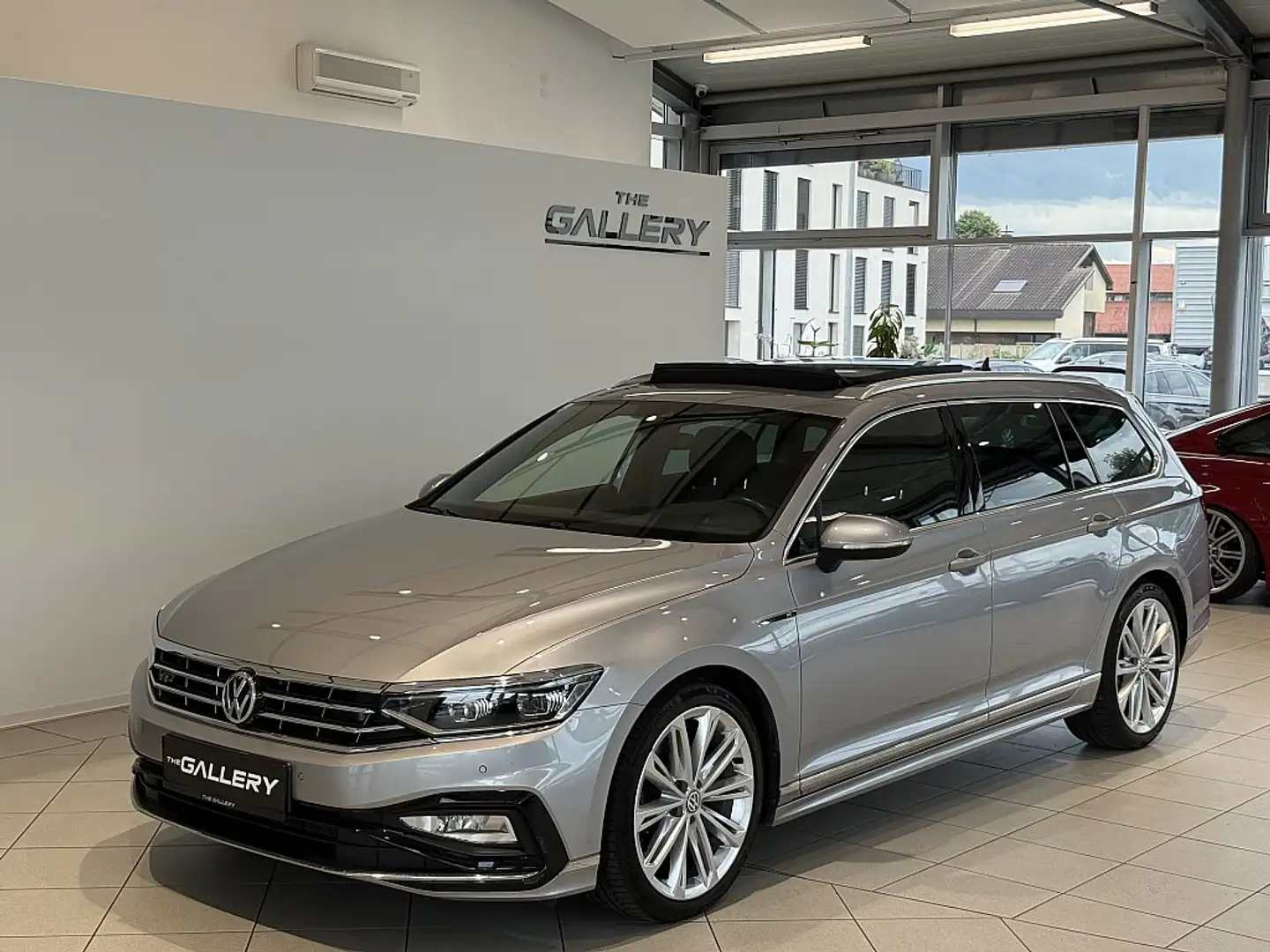 Volkswagen Passat Variant 2,0 SCR TDI DSG*R-Line*ACC*Panoramadach*Virtual... Silber - 2