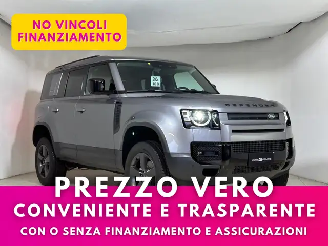 Land Rover Defender 110 3.0 i6 SE mhev + Tetto panoramico