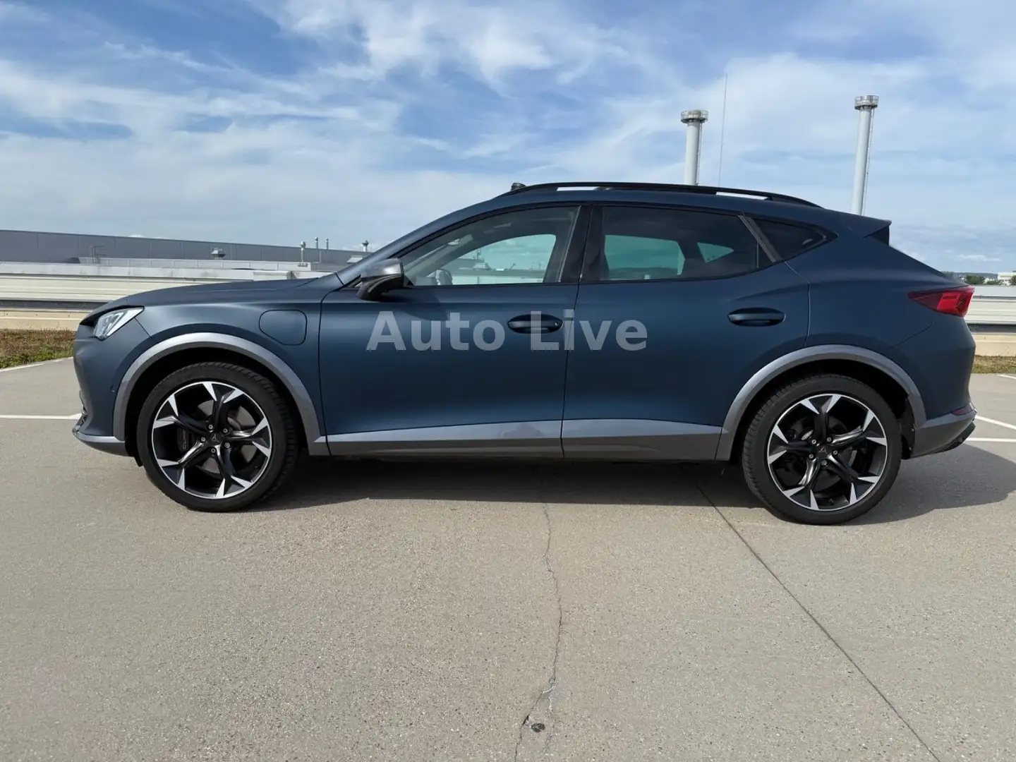 CUPRA Formentor 1.4 e-HYBRID*VZ*DSG*PANO*VIR*360*VOL Niebieski - 2