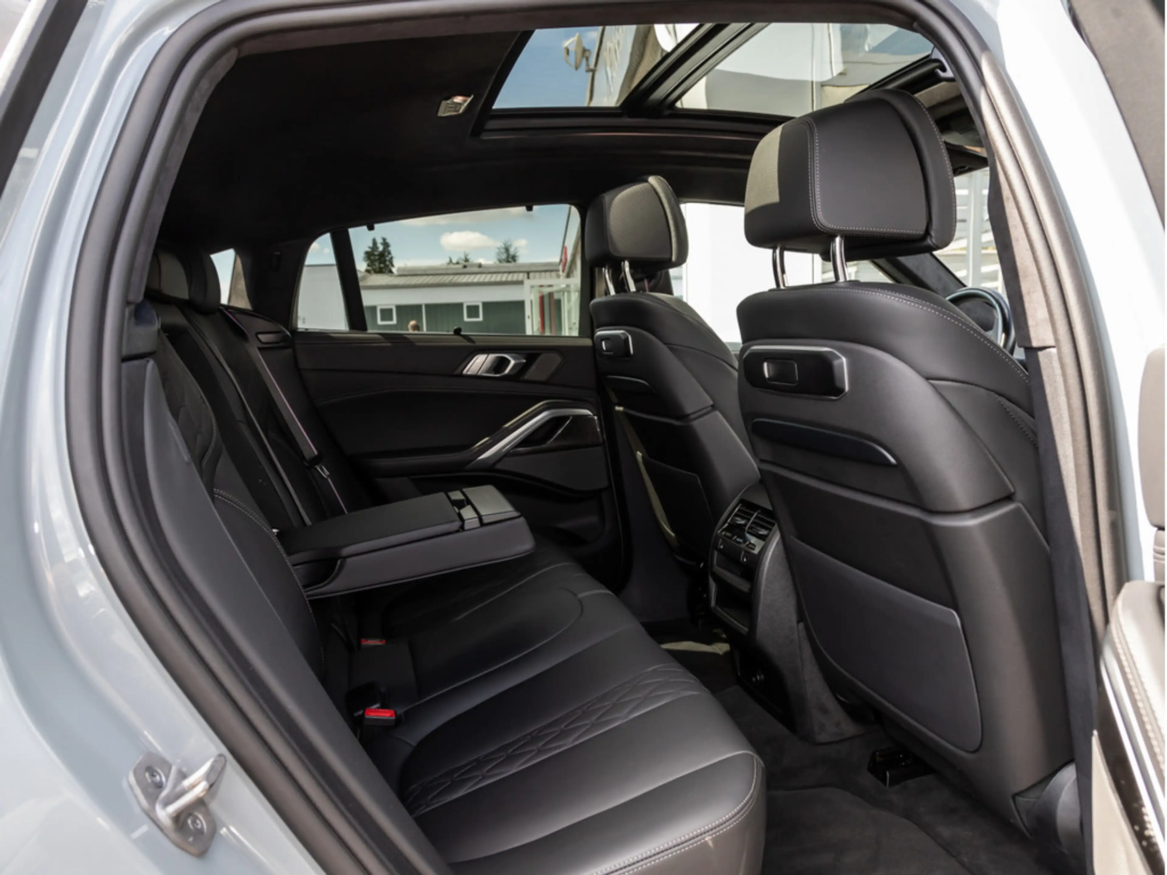 BMW X6 M 60i xDrive FACEL. PANO 360° LED ACC NAVI — photo 9