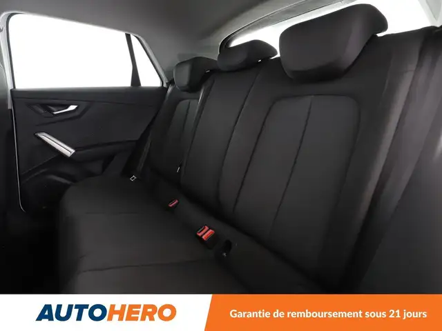 Audi Q2 view 14