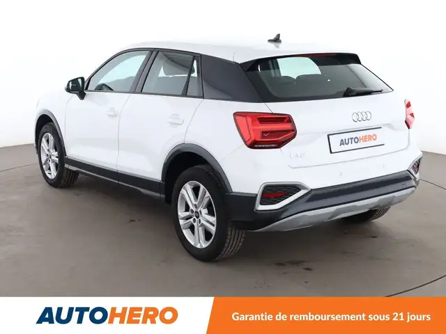 Audi Q2 view 4