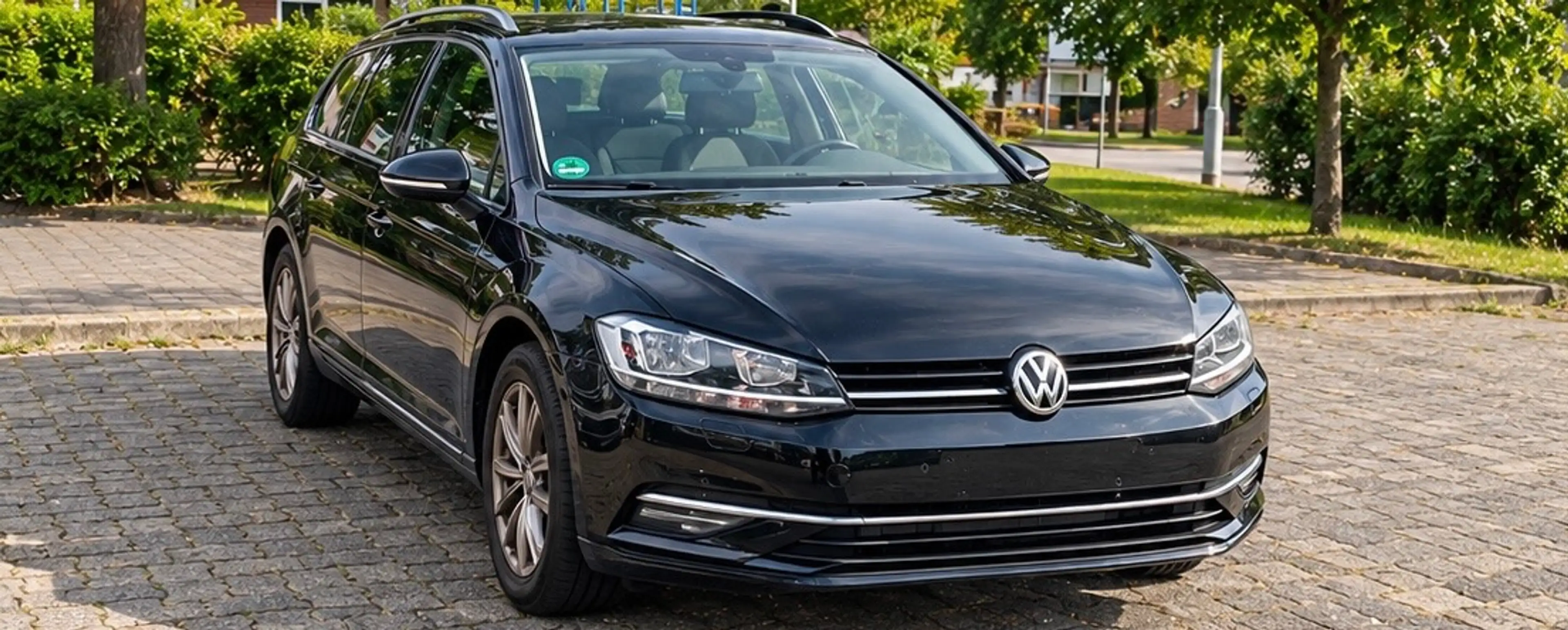 Volkswagen Golf Variant Comfortline 1.6 TDI/12 Monate Garantie/Service Neu/Navi