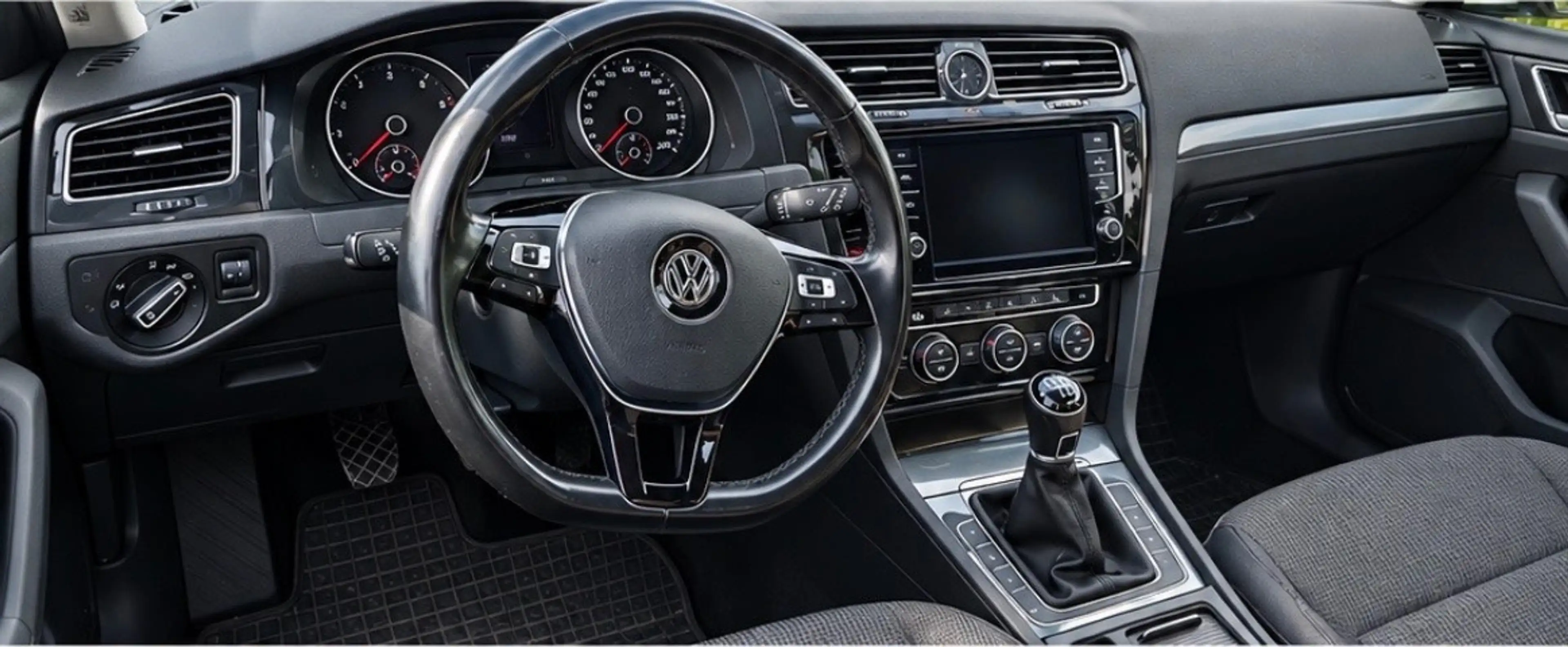 Volkswagen Golf Variant Comfortline 1.6 TDI/12 Monate Garantie/Service Neu/Navi — photo 3