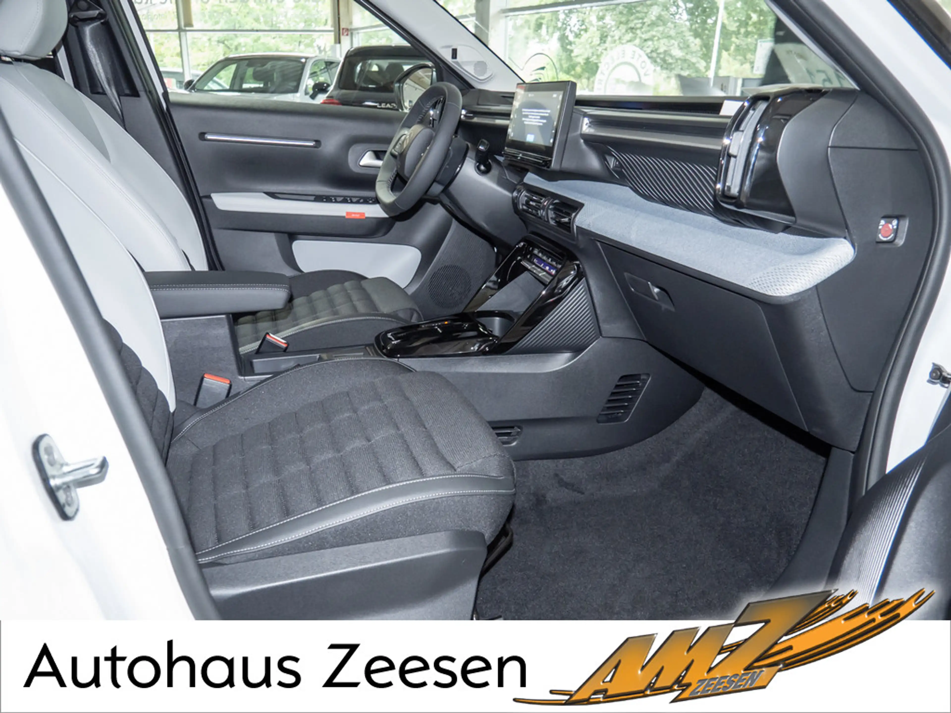 Citroen C3 Aircross Hybrid 145 TeamD LED HUD 7-SITZER — photo 2