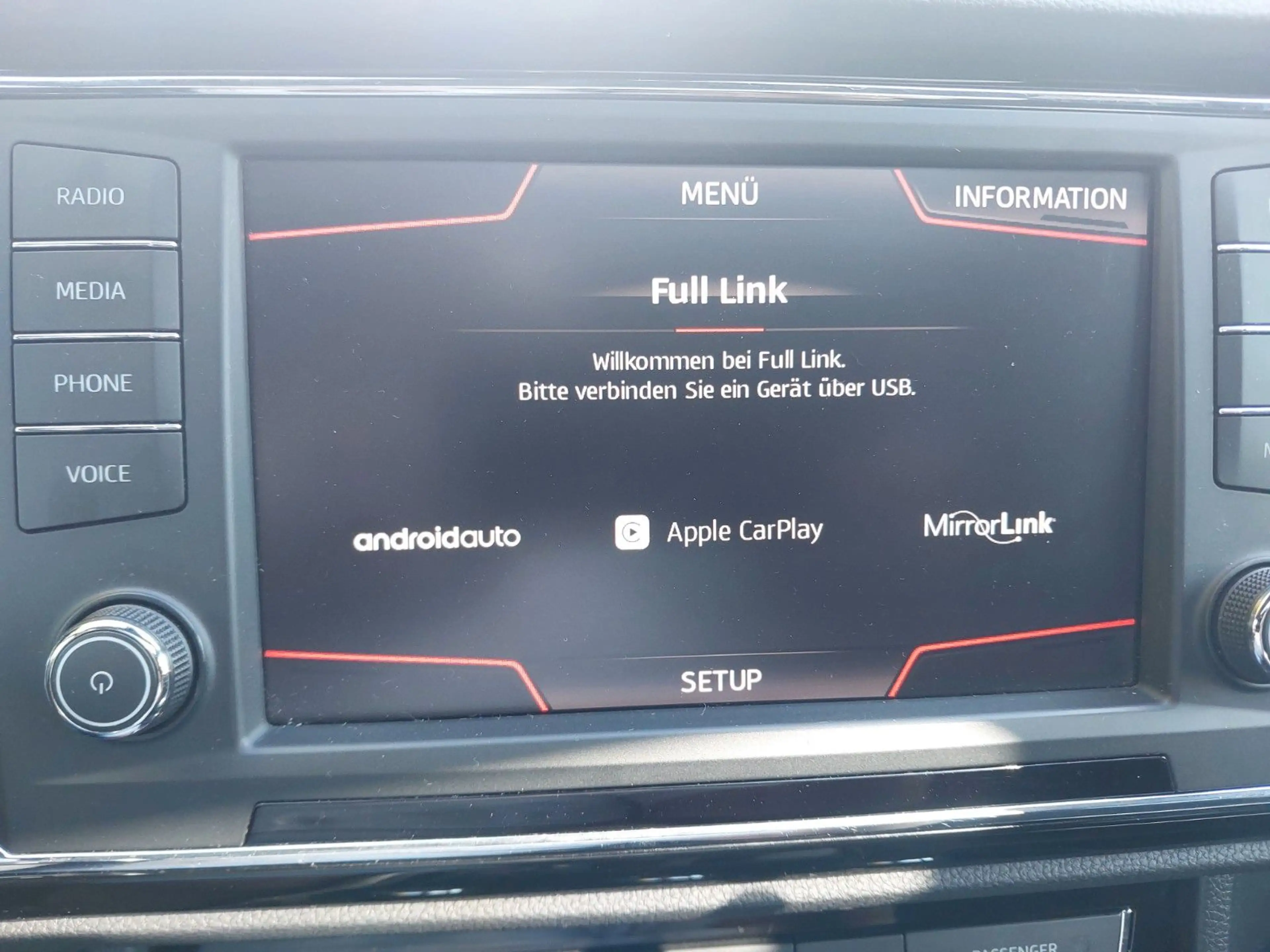 SEAT Ateca FR 4Drive Panorama  AHK LED Navi Allrad — photo 13