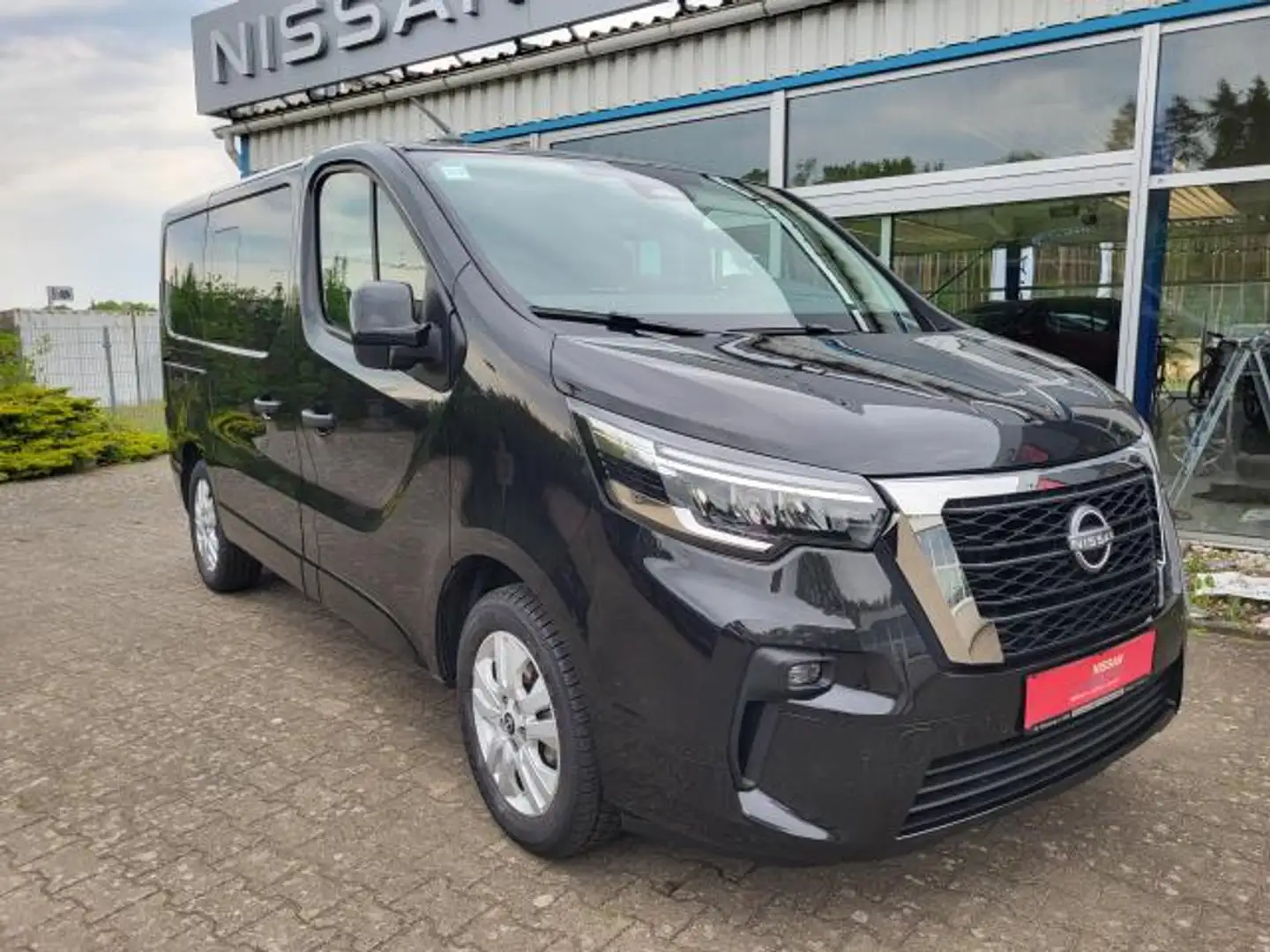 Nissan Primastar TEKNA 8SITZER L1H1 ALLWETTER NAVI KAMERA GARANTIE Negro - 1