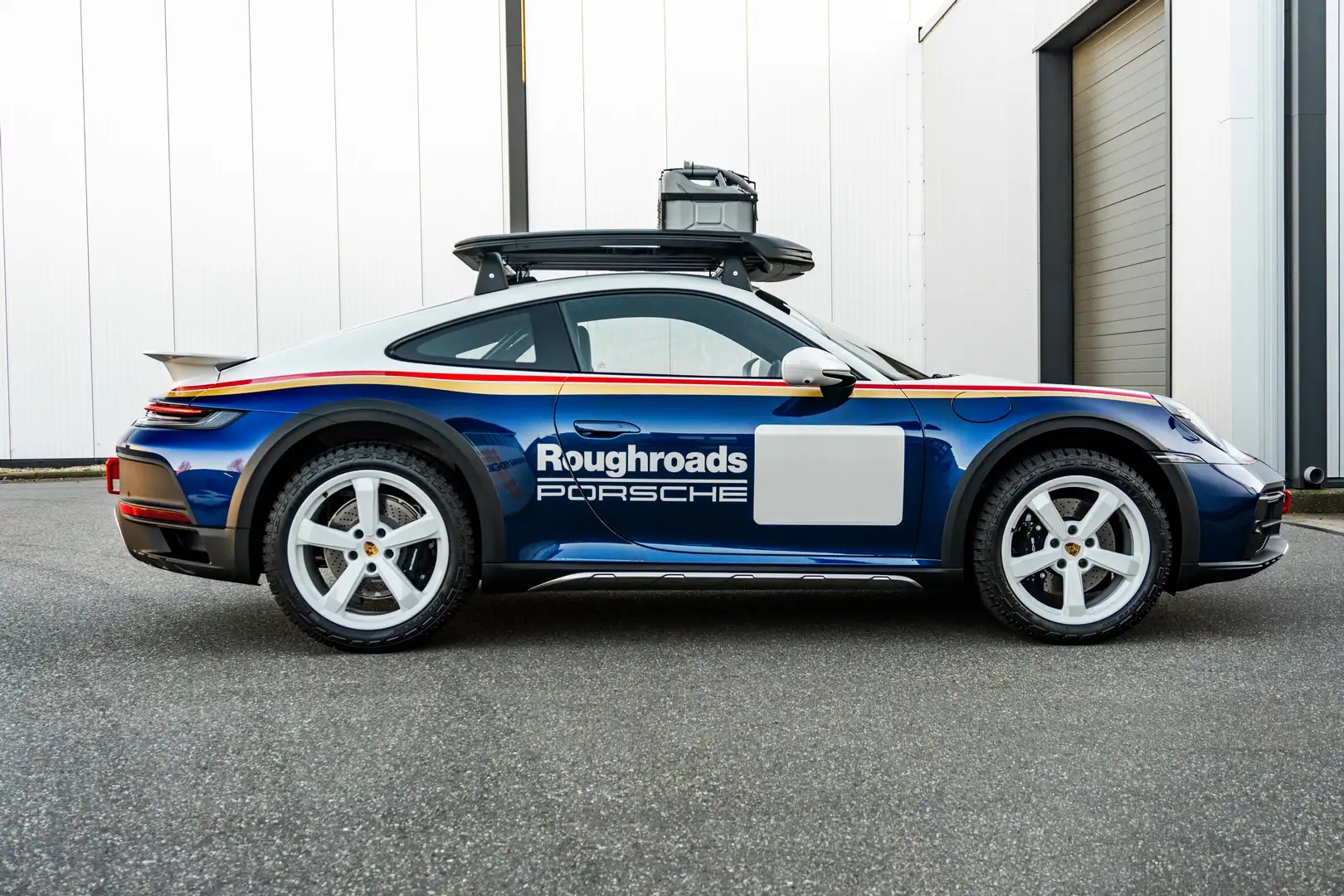 Porsche 992 (992) Dakar Roughroads Rally - 1 of 2.500 Wit - 2