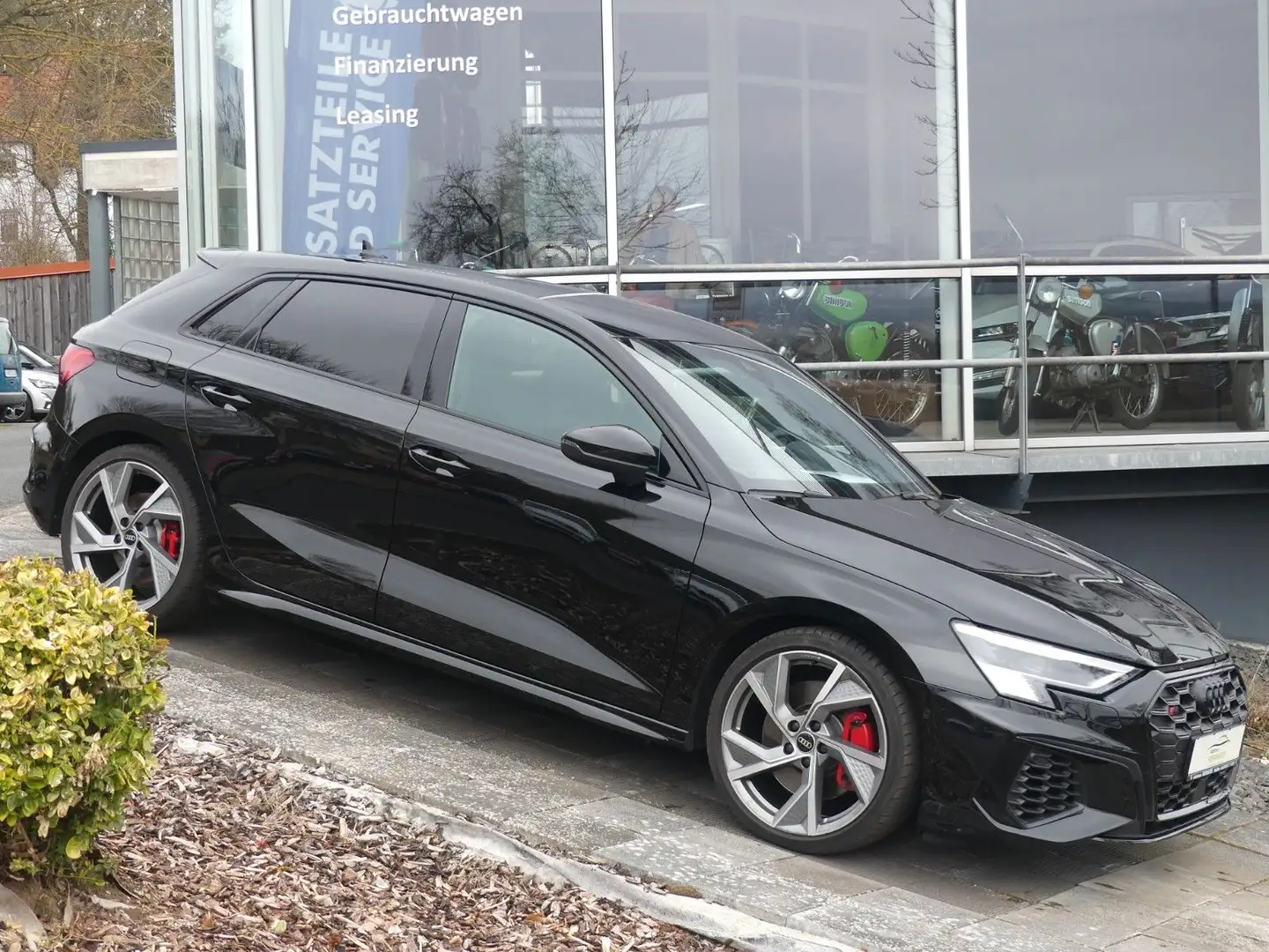 Audi S3 Sportback 2.0 TFSI quattro Navi Kamera Matrix Schwarz - 1