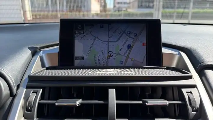 Lexus NX 300h Executive 4WD Tecno 2016, foto 17