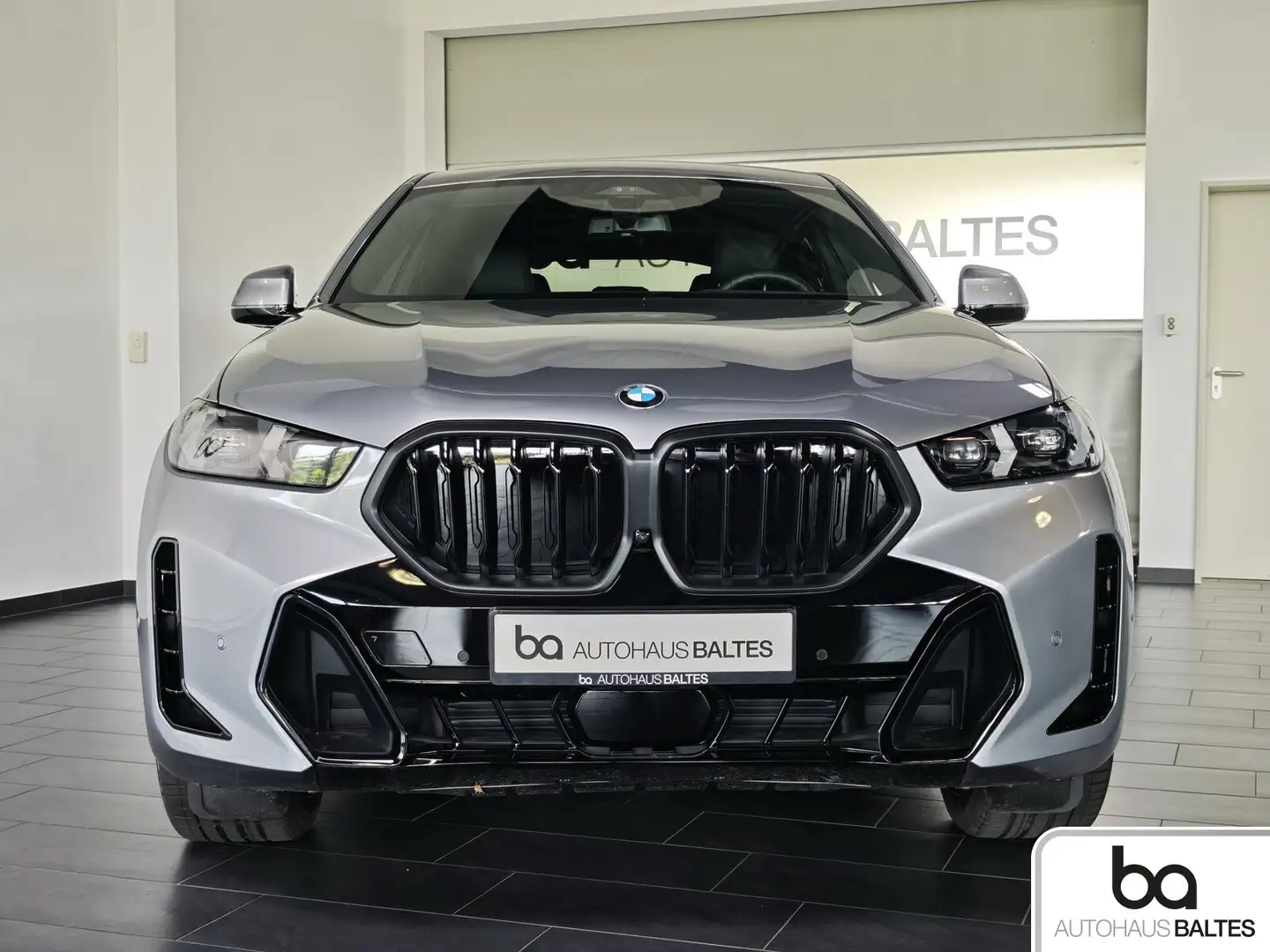 BMW X6 X6 30d xDrive M Sport Pro 22"/Pano/HK/Luft/AHK Gris - 2