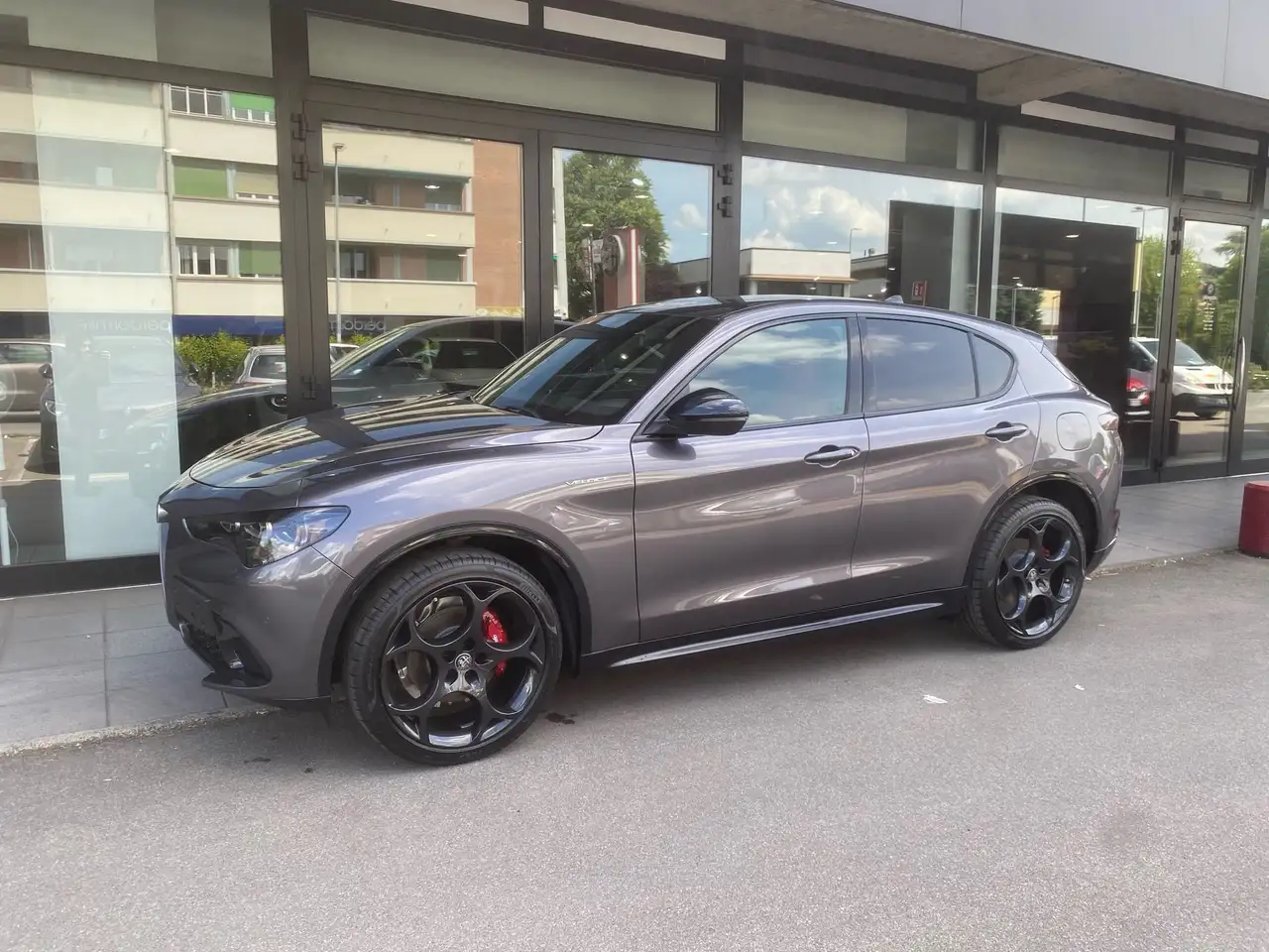 Alfa Romeo Stelvio 2025