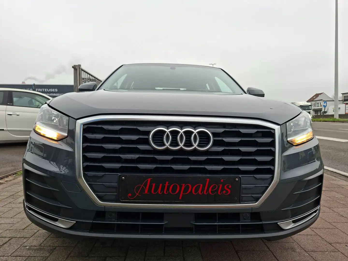 Audi Q2 Q2 TFSI Gris - 1