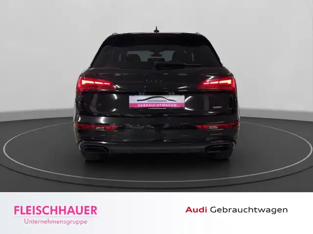 Audi Q5 view 6