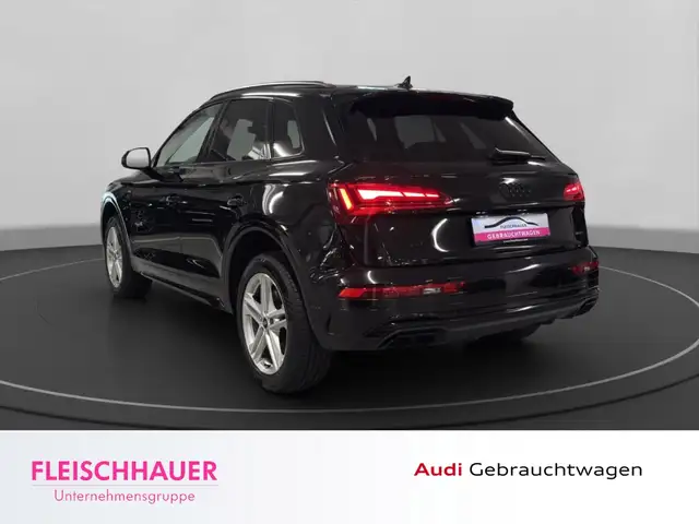 Audi Q5 view 5