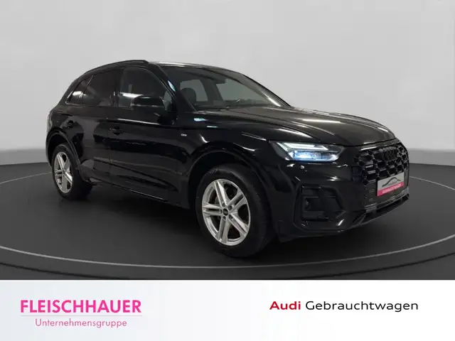 Audi Q5 view 9