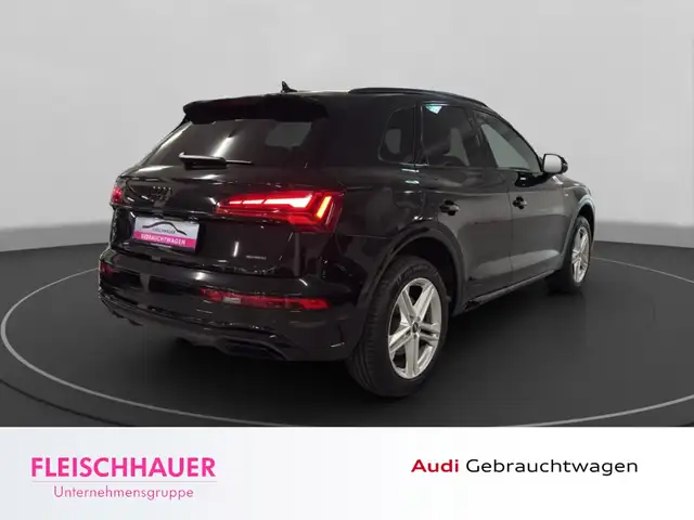 Audi Q5 view 7