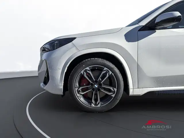 BMW X1 view 13
