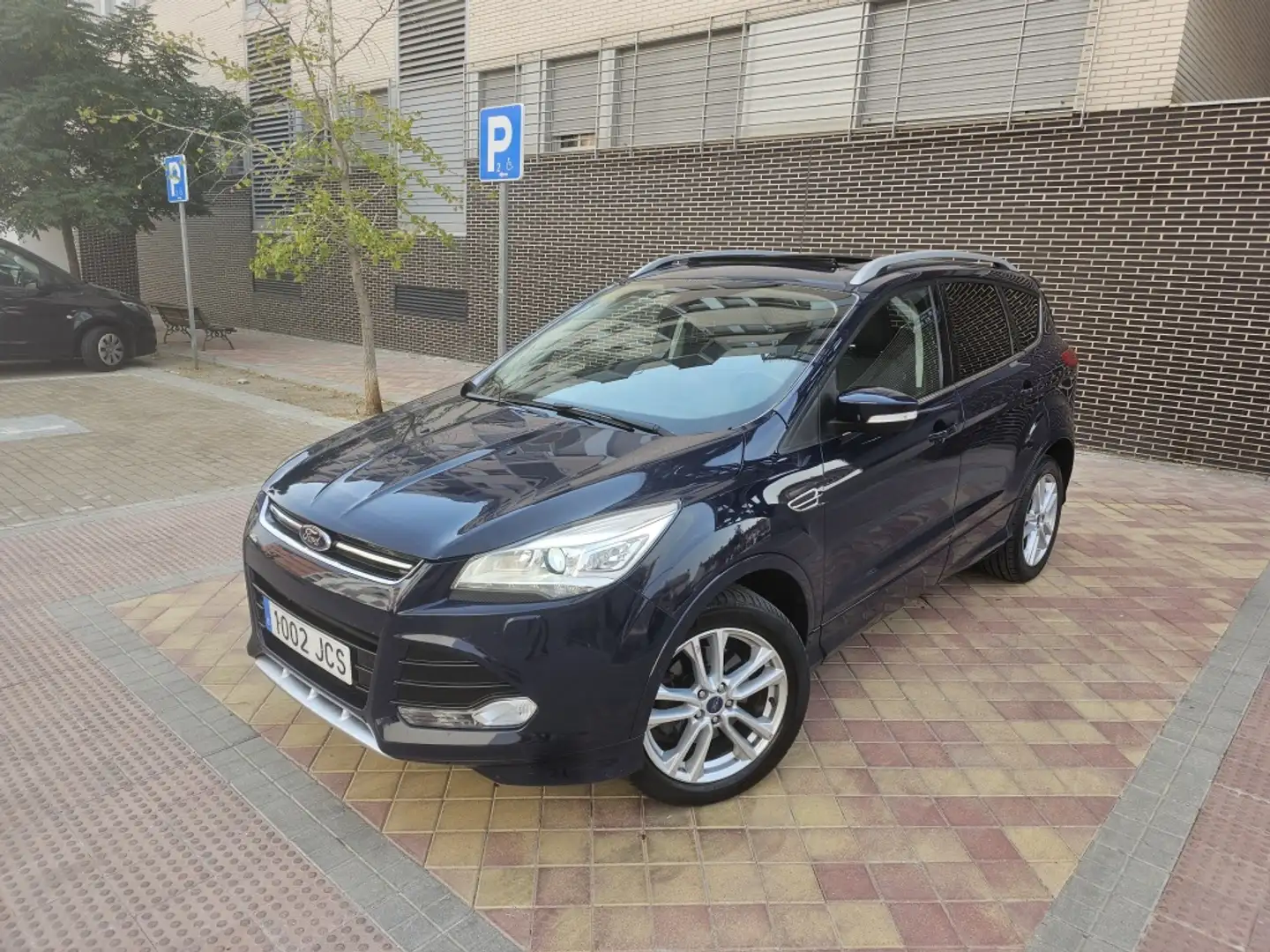 Ford Kuga 2.0TDCi Titanium S 4x4 Powershift 180 Azul - 1