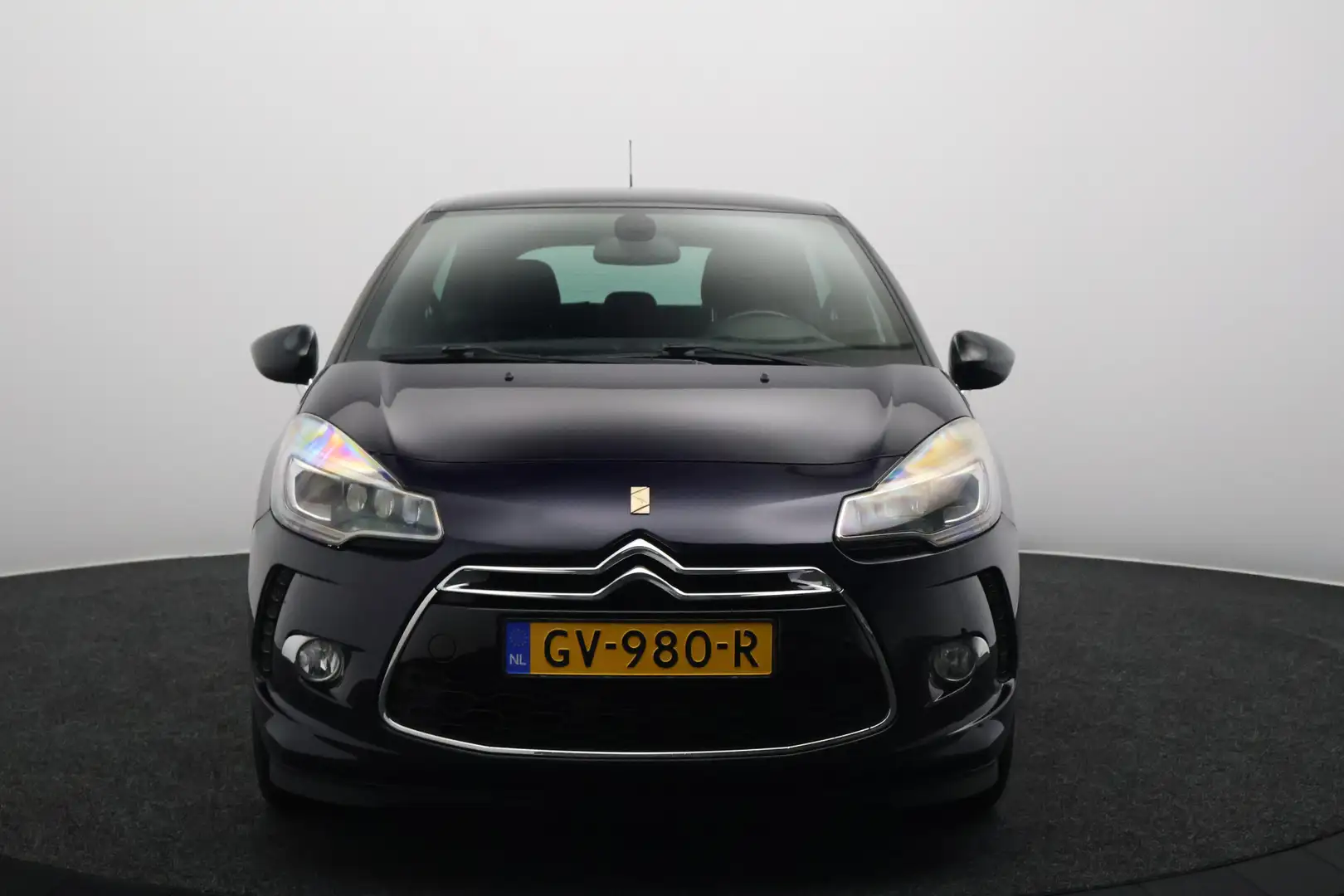 DS Automobiles DS 3 1.2 PureTech Chic 60th Edition | Led | Navigatie | Kék - 2
