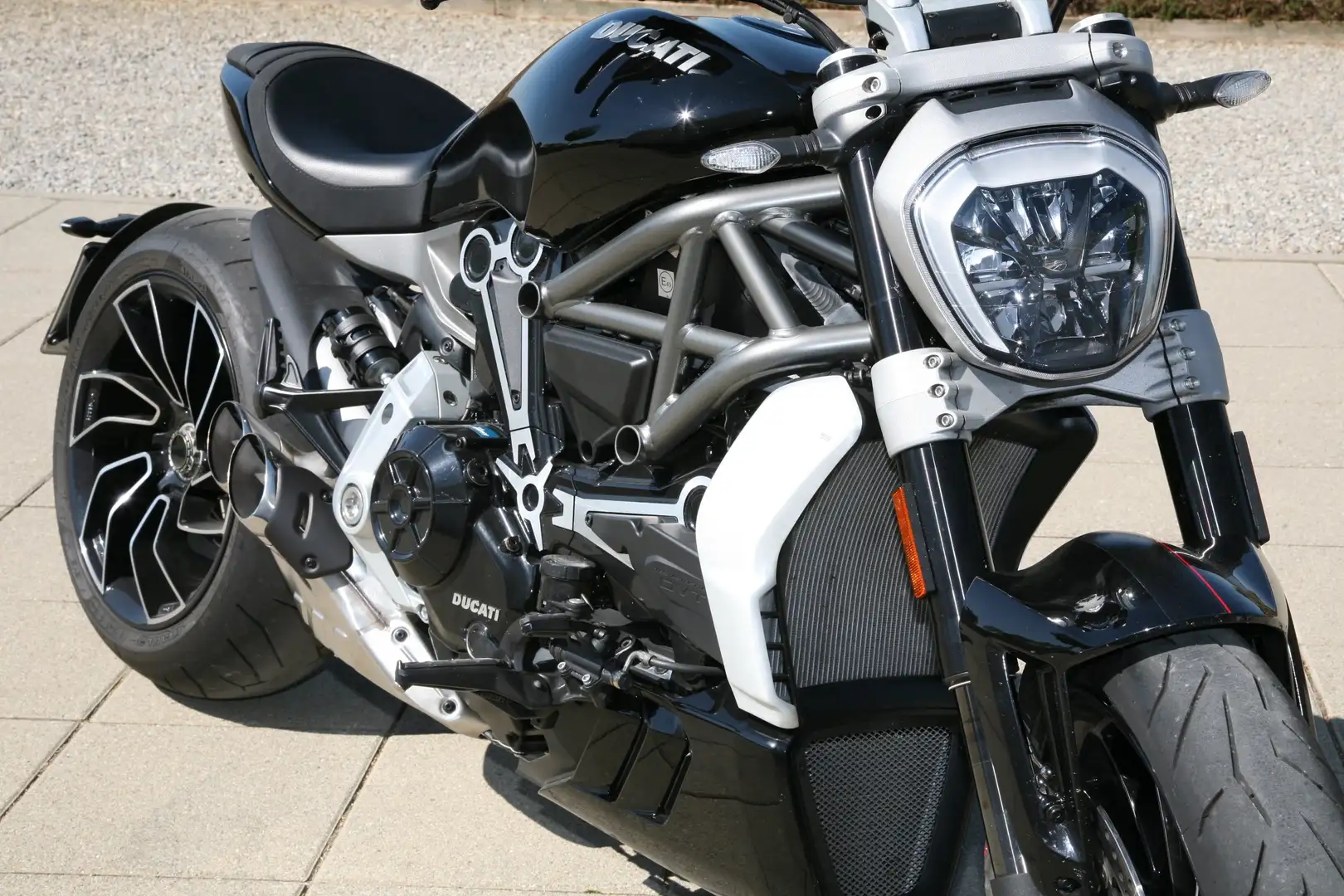 Ducati XDiavel XDIAVEL S - Variante Negro - 1