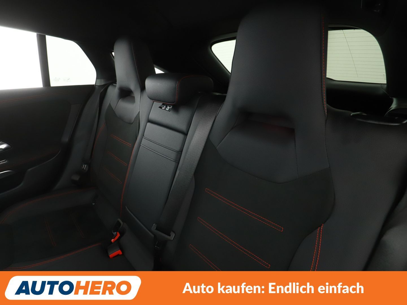 Mercedes-Benz CLA 45 AMG CLA 45 AMG Shooting Brake S 4Matic Aut.*NAVI*LED* — photo 14