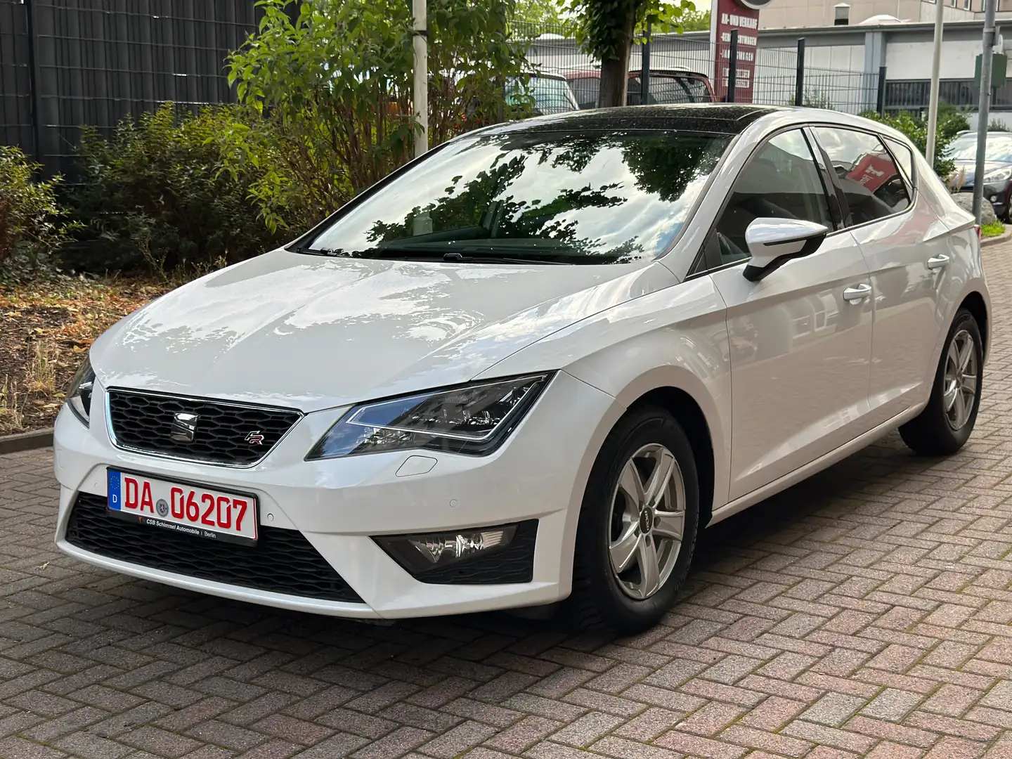 SEAT Leon FR/LED/Tüv-Neu/Sitz-H/Temp/PDCx2/Teil-Leder/ Weiß - 2