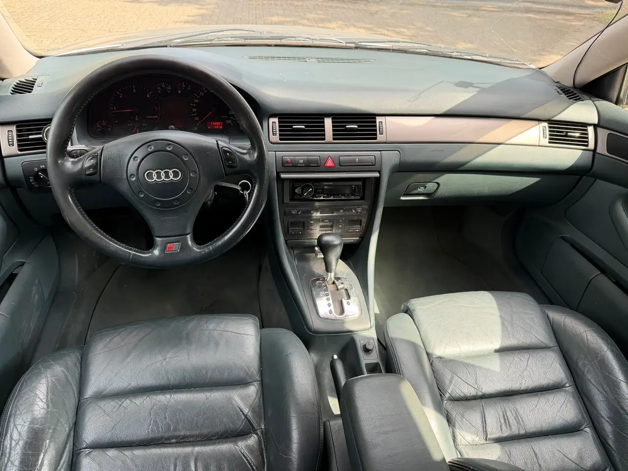 Audi A6 Avant 2.5 V6 TDI Advance, foto 10
