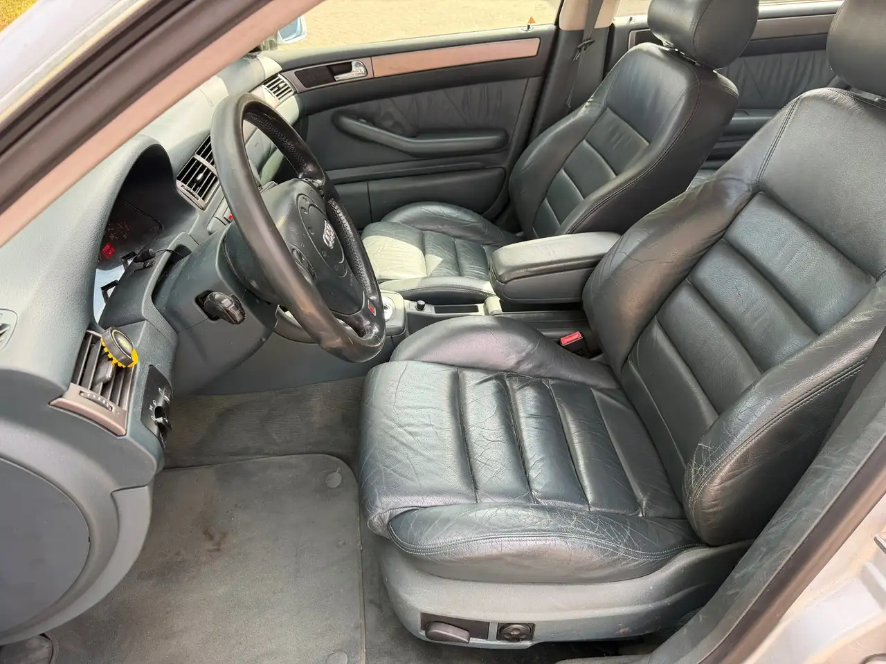 Audi A6 Avant 2.5 V6 TDI Advance, foto 11
